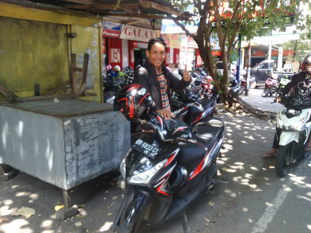 About Us | Rent Motor Lombok | Jasa Rental Motor Lombok - Bil