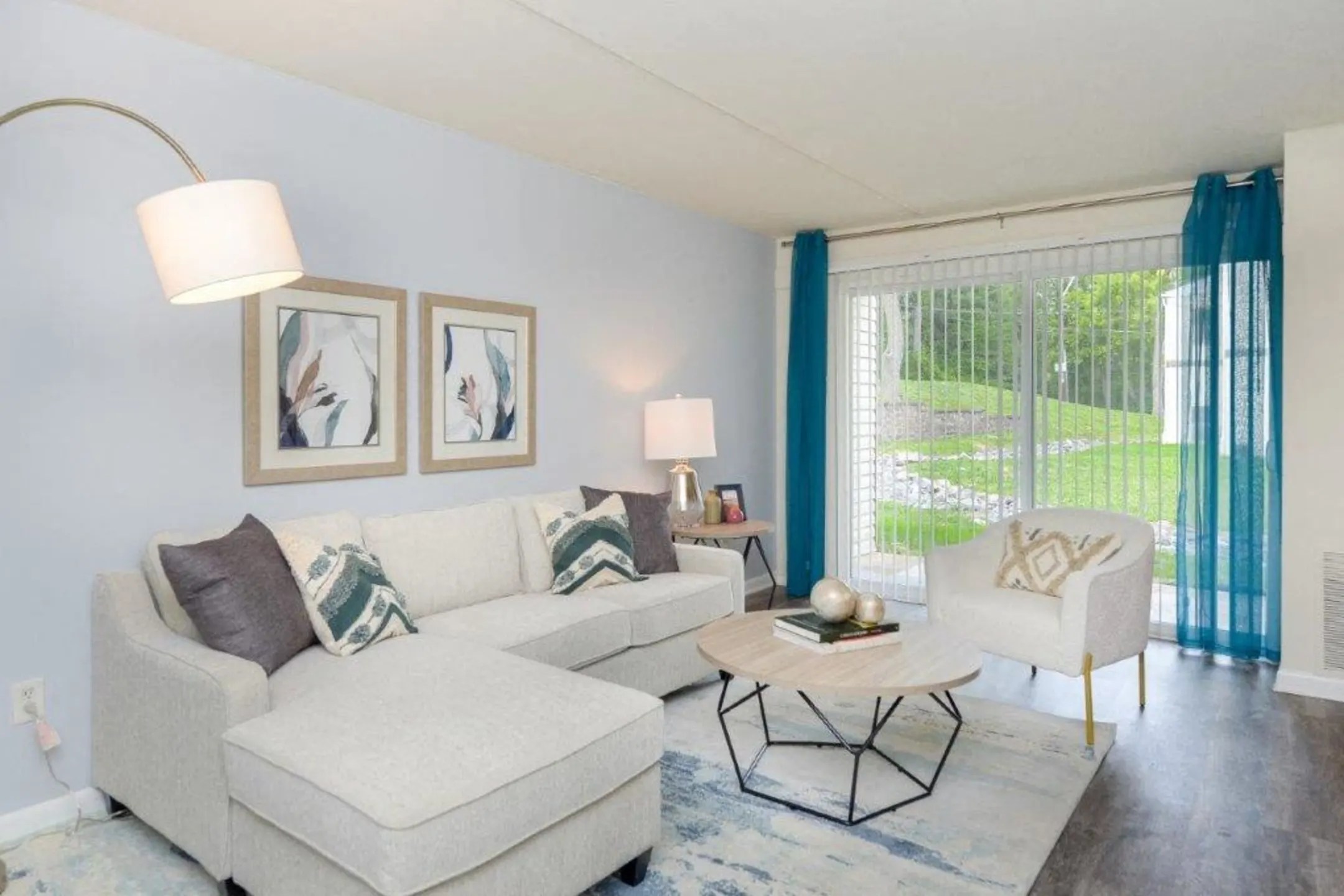 Willowbrook Apartments 2070 Mill Road Jeffersonville, PA Apartments