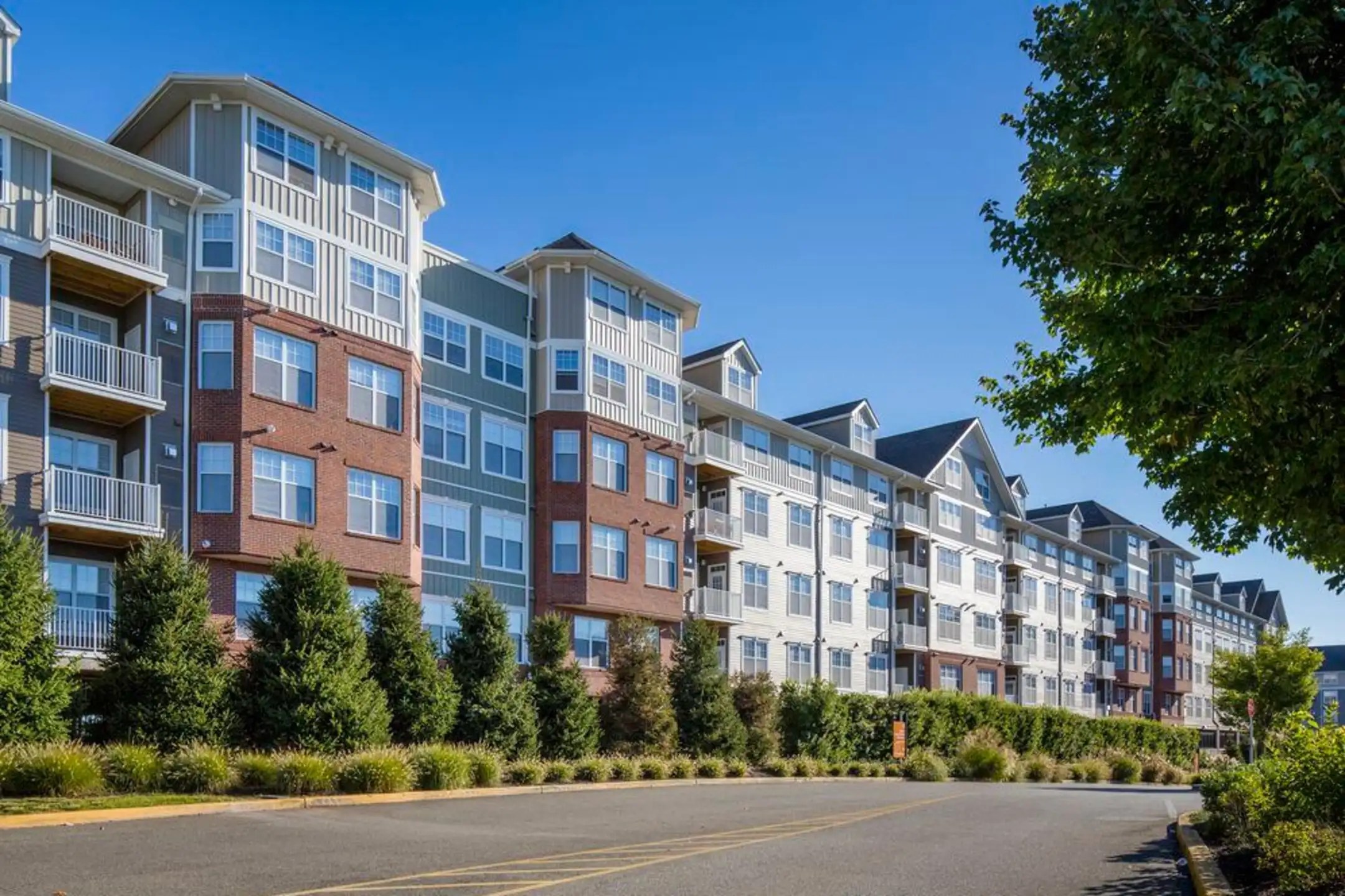 Avalon Hackensack At Riverside 414 Hackensack Ave Hackensack, NJ