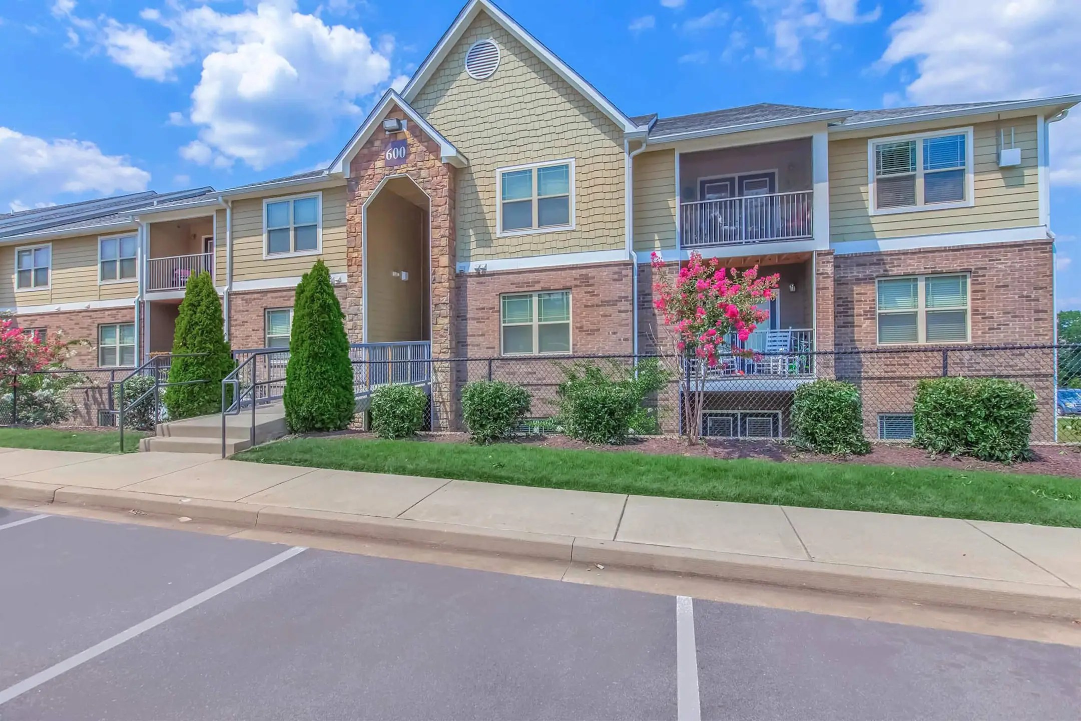 The Grand Reserve at Spring Hill Apartments Spring Hill, TN 37174