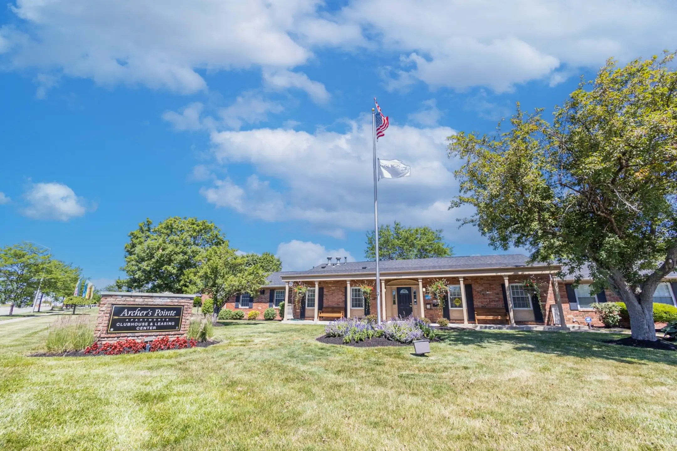 Archer's Pointe Apartments of Fort Wayne 262 W Washington Center Rd Fort Wayne, IN