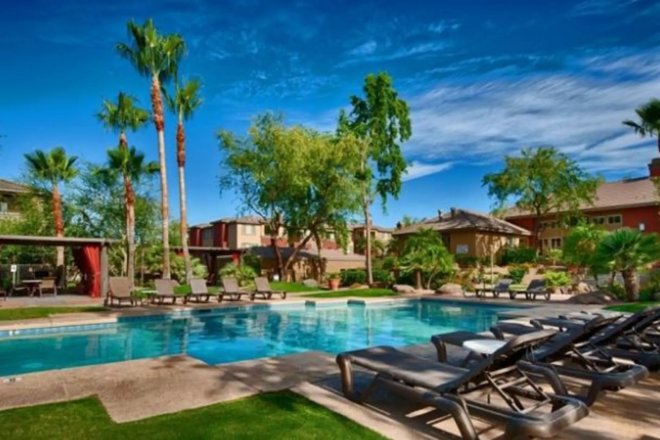 Red Rox Villas 5401 E Van Buren St Phoenix, AZ Apartments for Rent