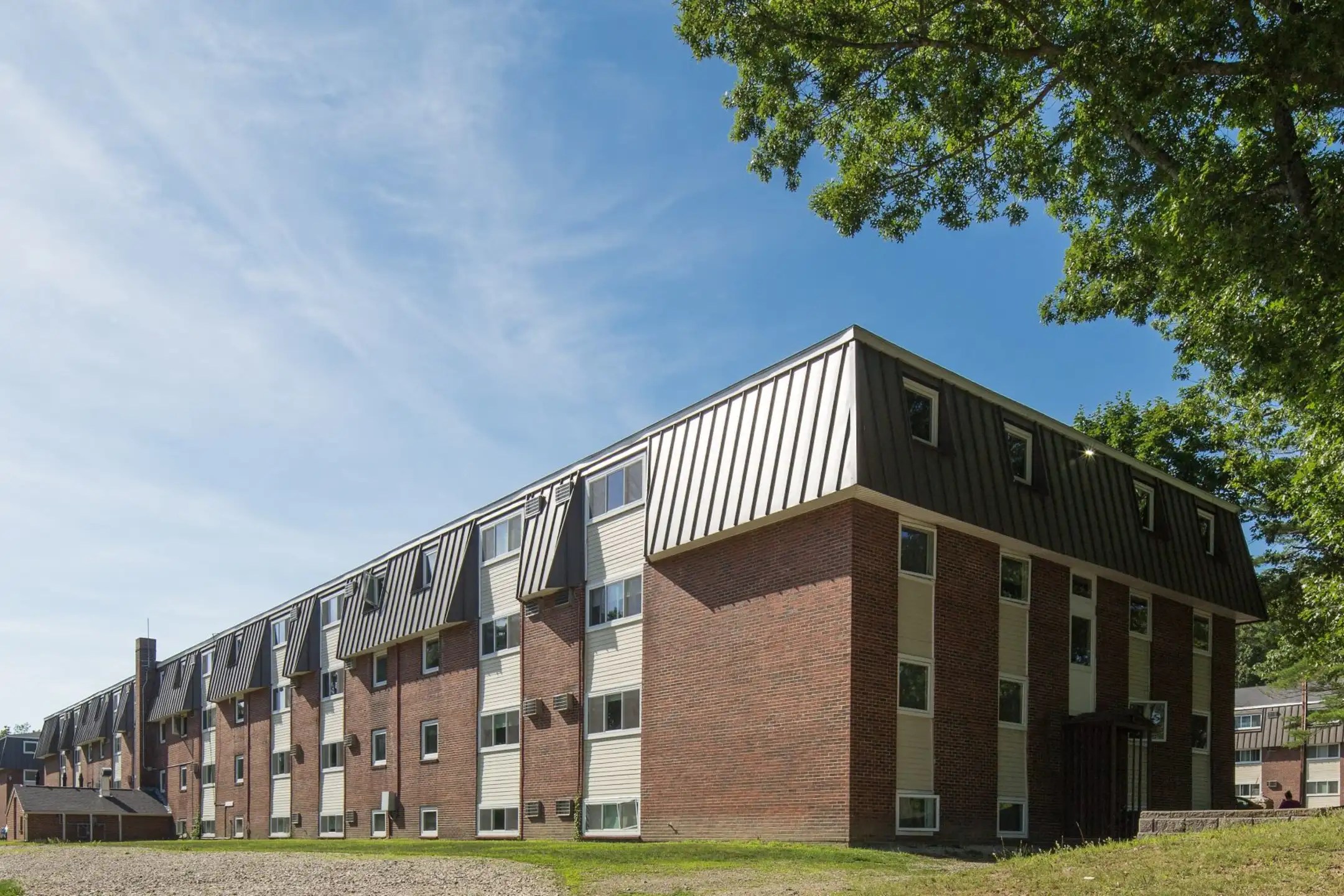 Rockingham Village Apartments 116 Cimarron Dr Seabrook, NH