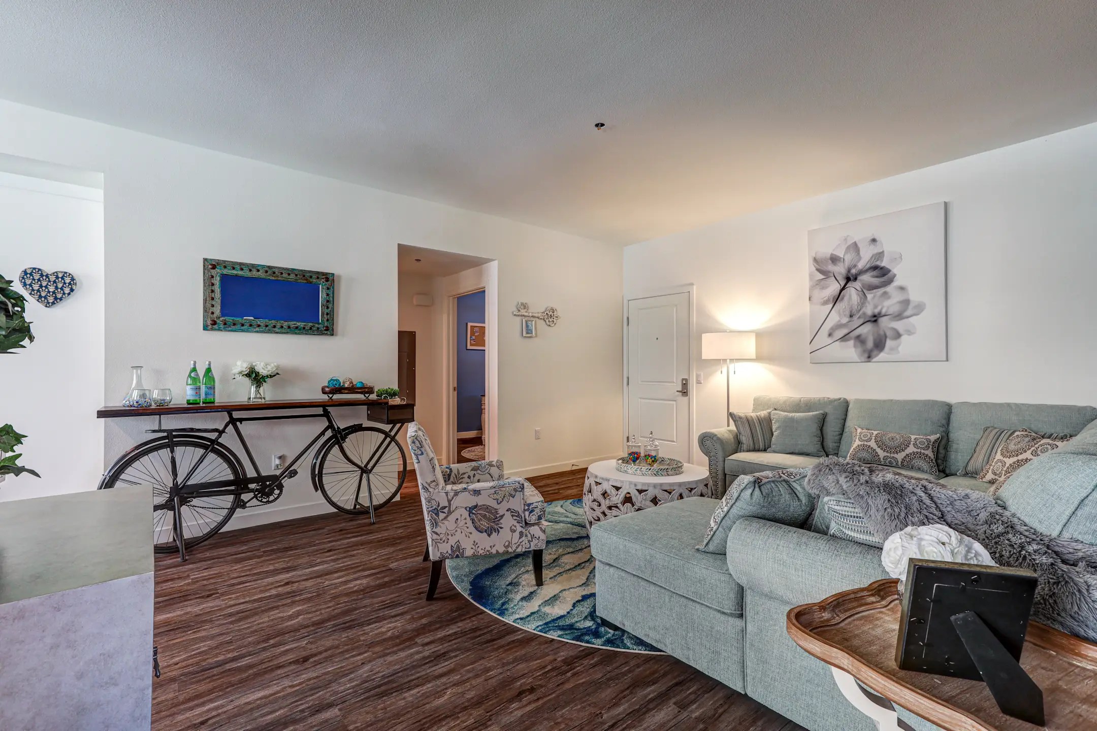 Levante Apartment Homes 14951 Foothill Blvd Fontana, CA Apartments