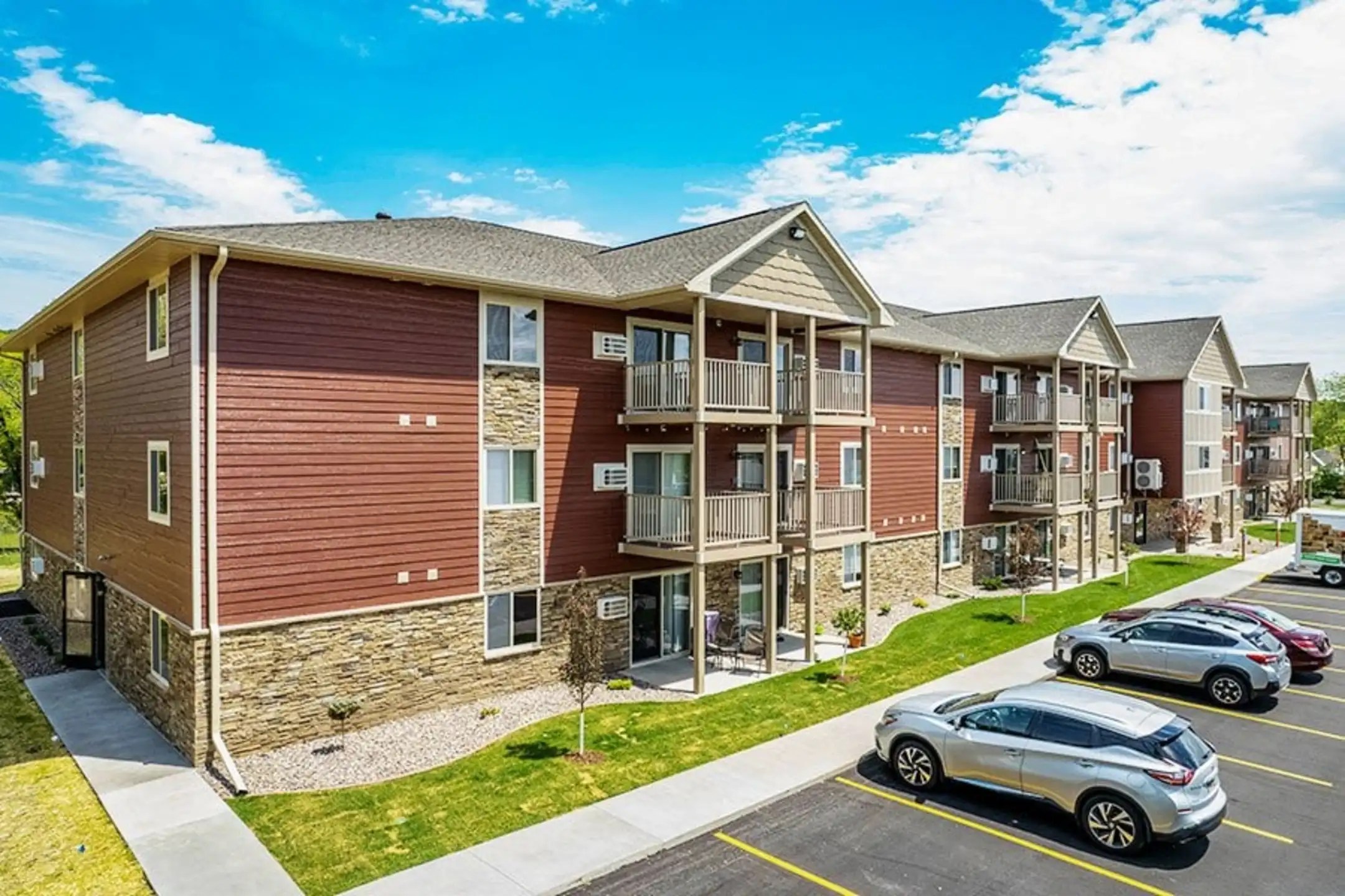 Field of Dreams Apartments Onalaska, WI 54650