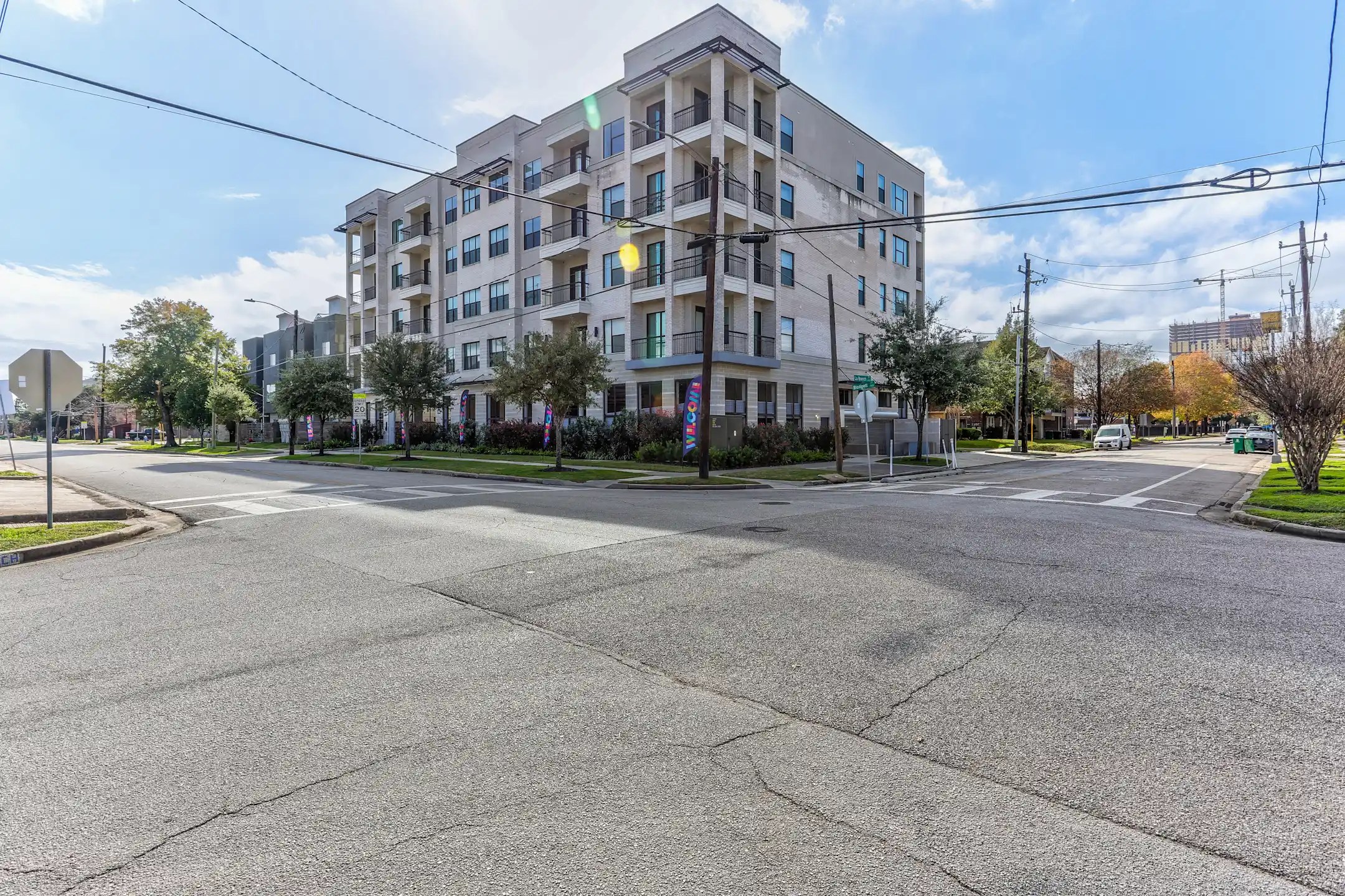 THE HAMPSTEAD 1508 Blodgett St Houston, TX Apartments for Rent Rent.