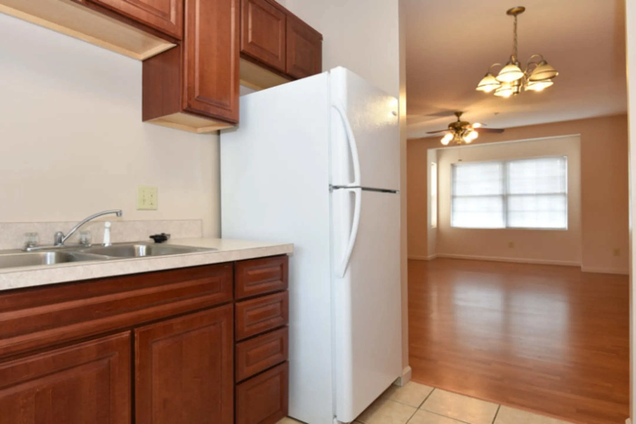 Burnham Rentals Third & Dunn 444 E 3rd St Bloomington, IN