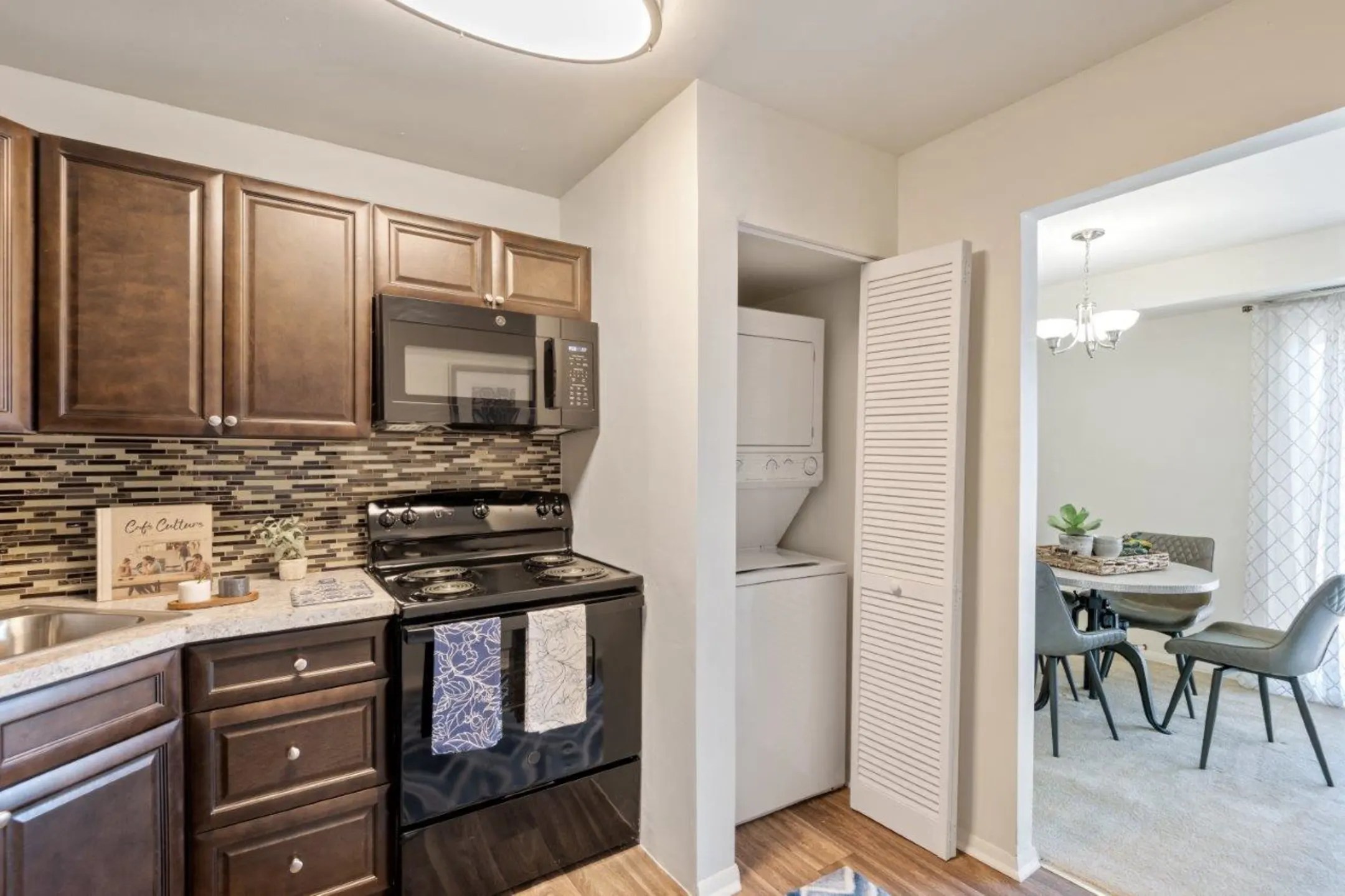 Towson Crossing Apartment Homes 34 Dowling Cir Parkville, MD Apartments for Rent Rent.