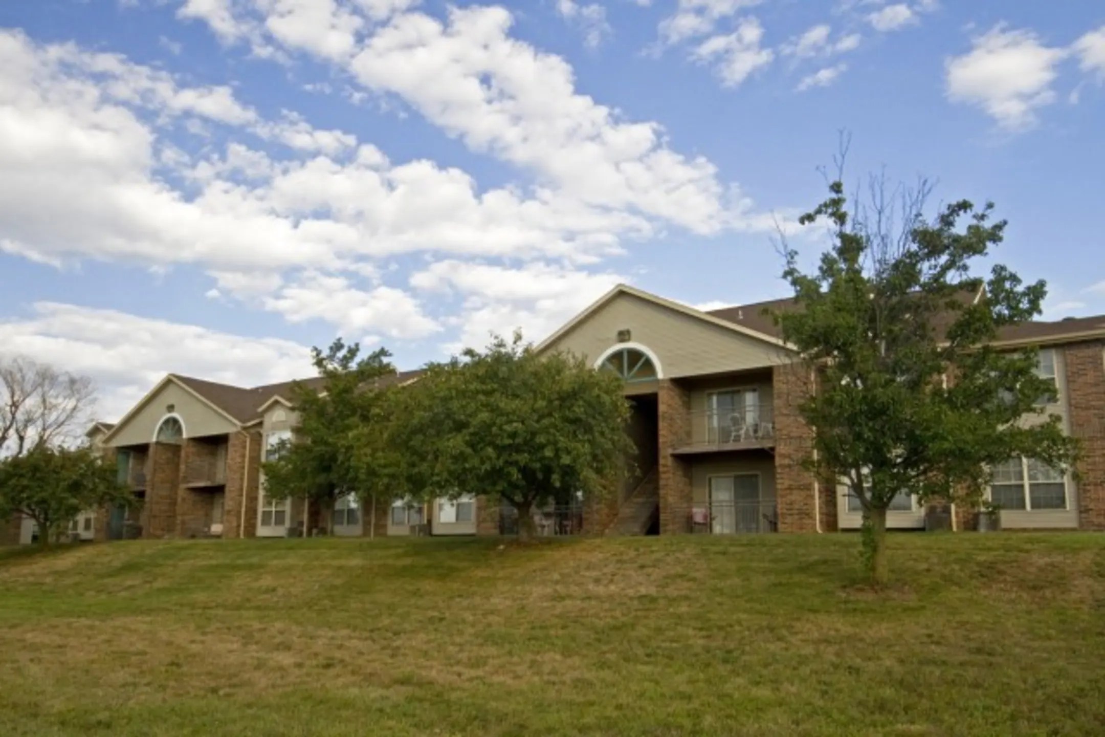 Willow Creek Apartment Homes Apartments Springfield, MO 65807