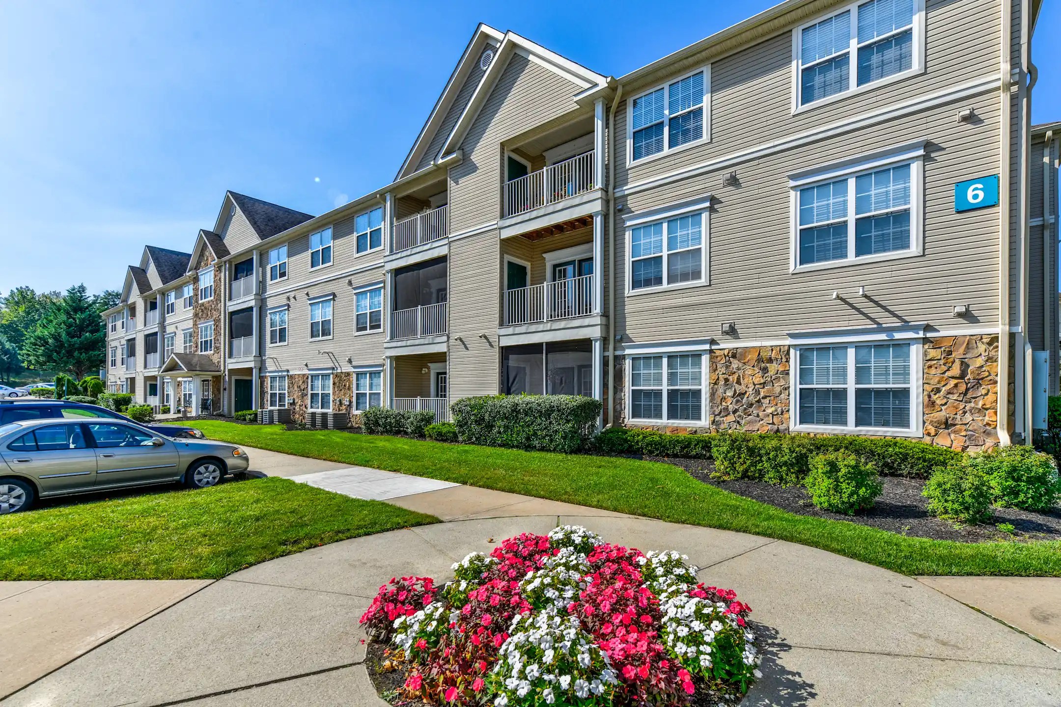 Woodbridge Hills Apartments Woodbridge, NJ 07095