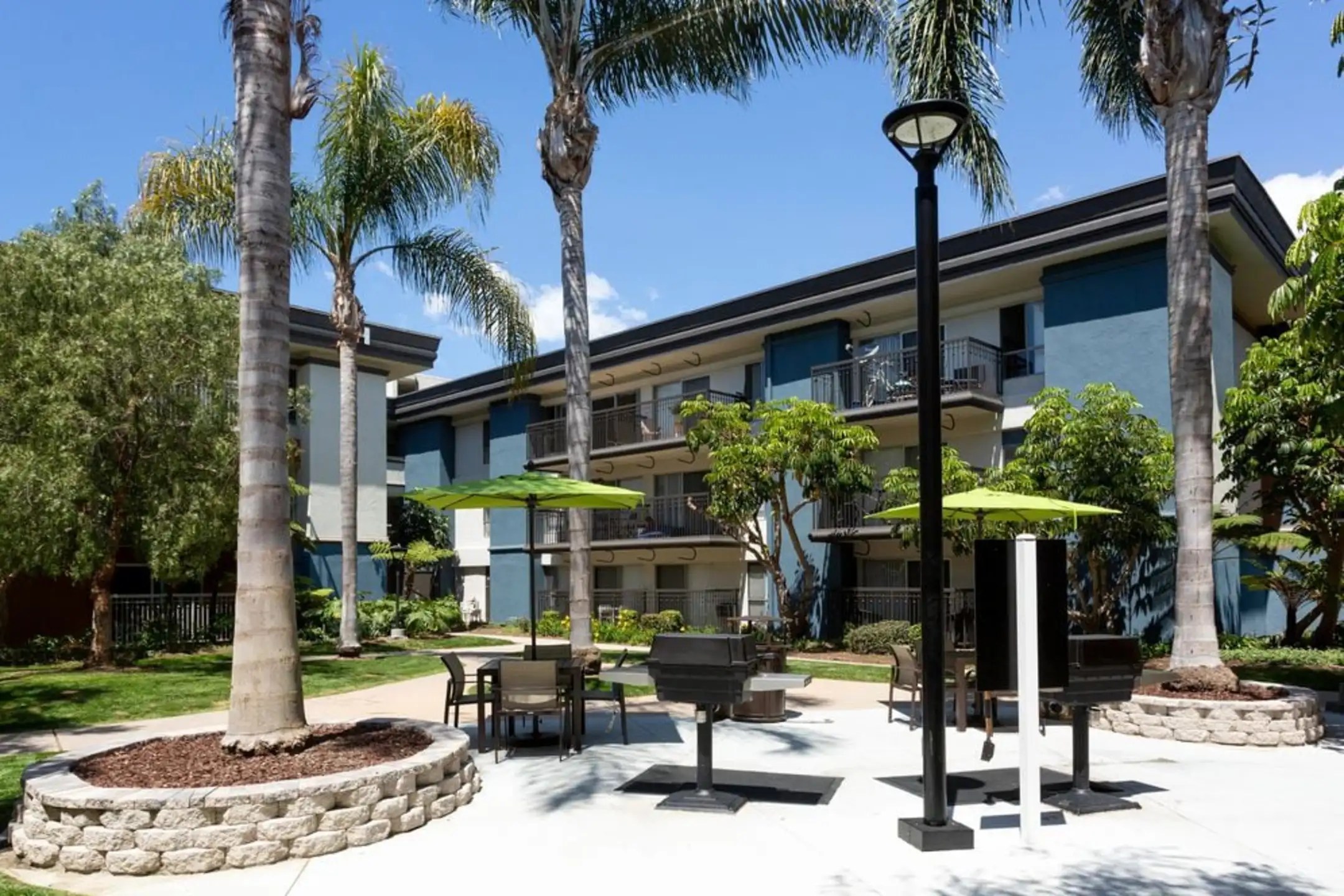eaves Seal Beach Apartments Seal Beach, CA 90740