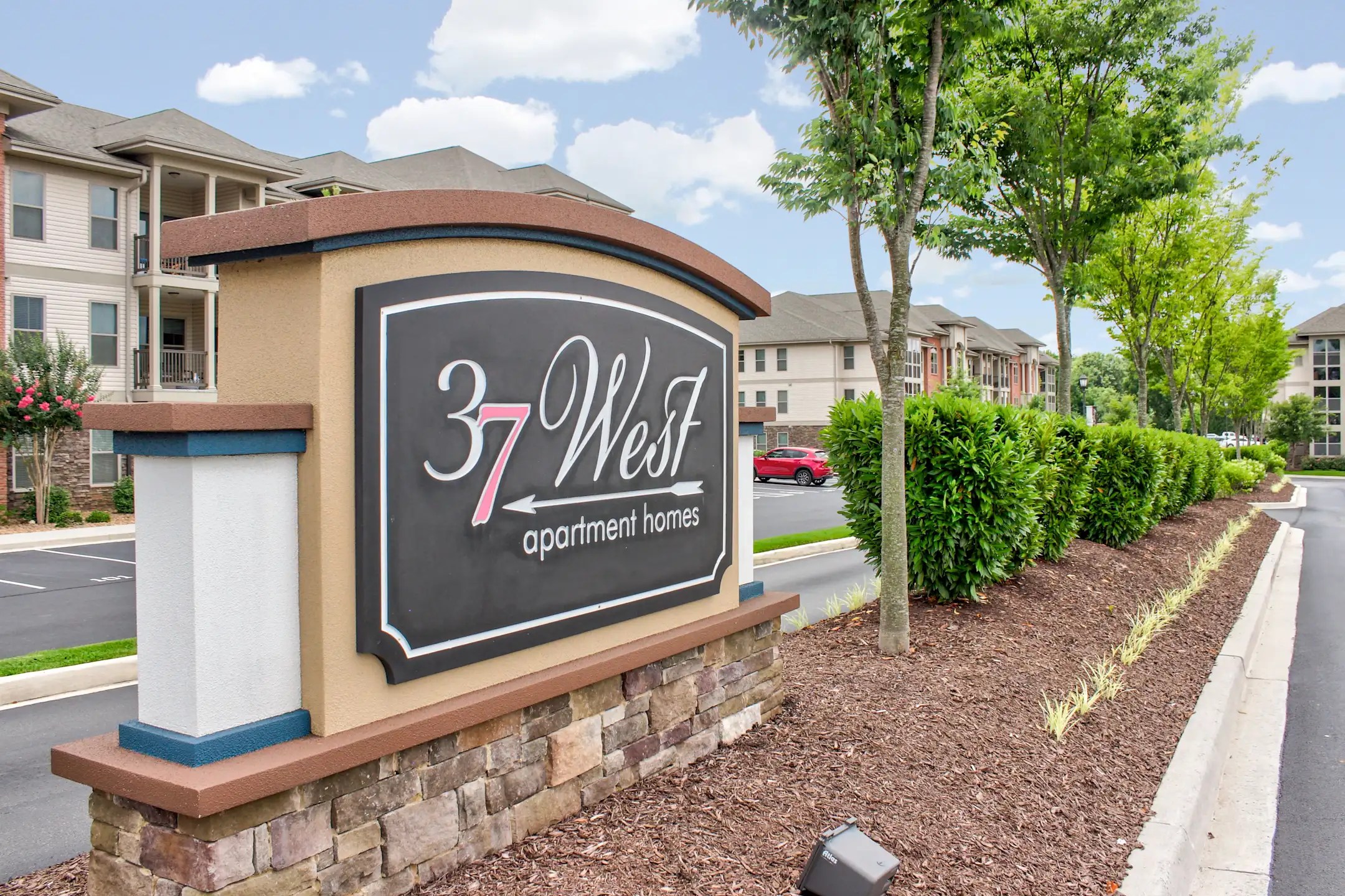 37 West Apartments Forest, VA 24551