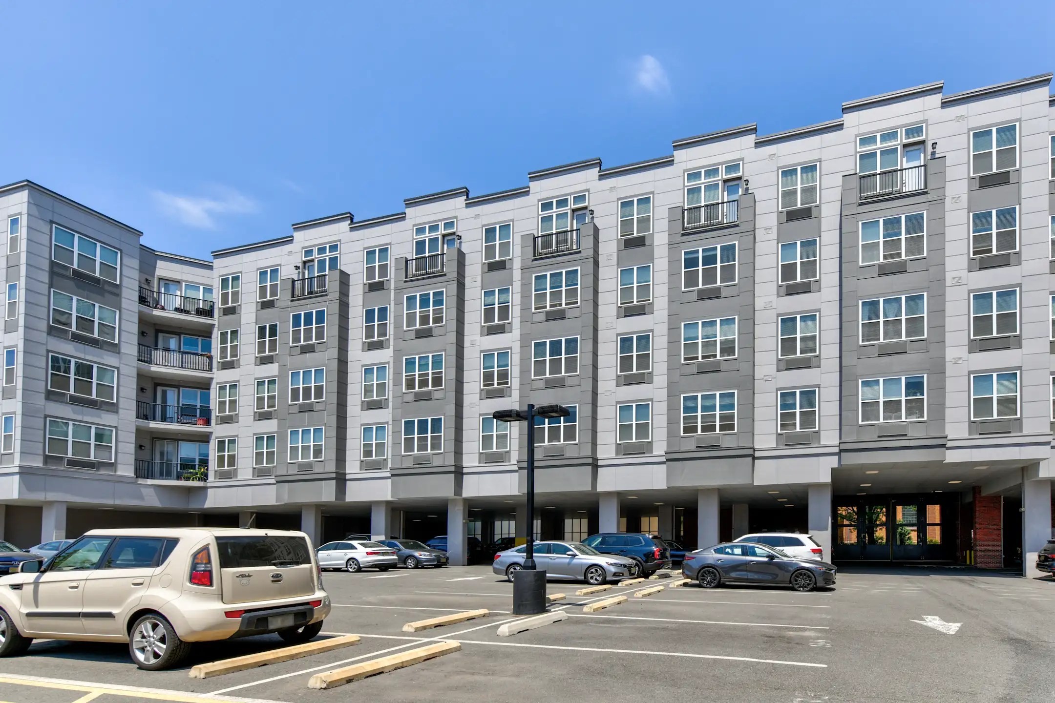 The Green at Bloomfield Apartments Bloomfield, NJ 07003