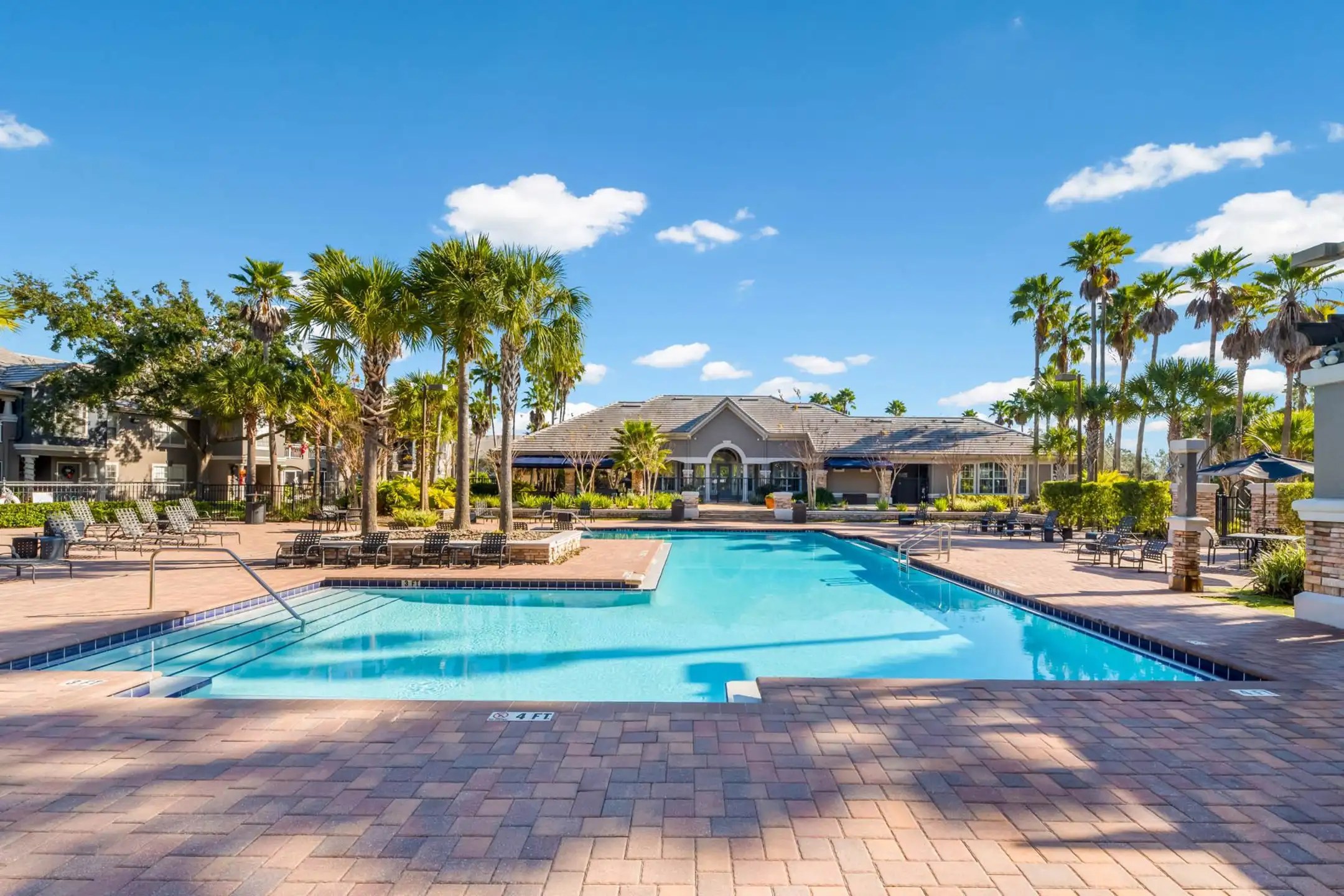 The Parkway at Hunter's Creek Apartments 14200 Colonial Grand Blvd