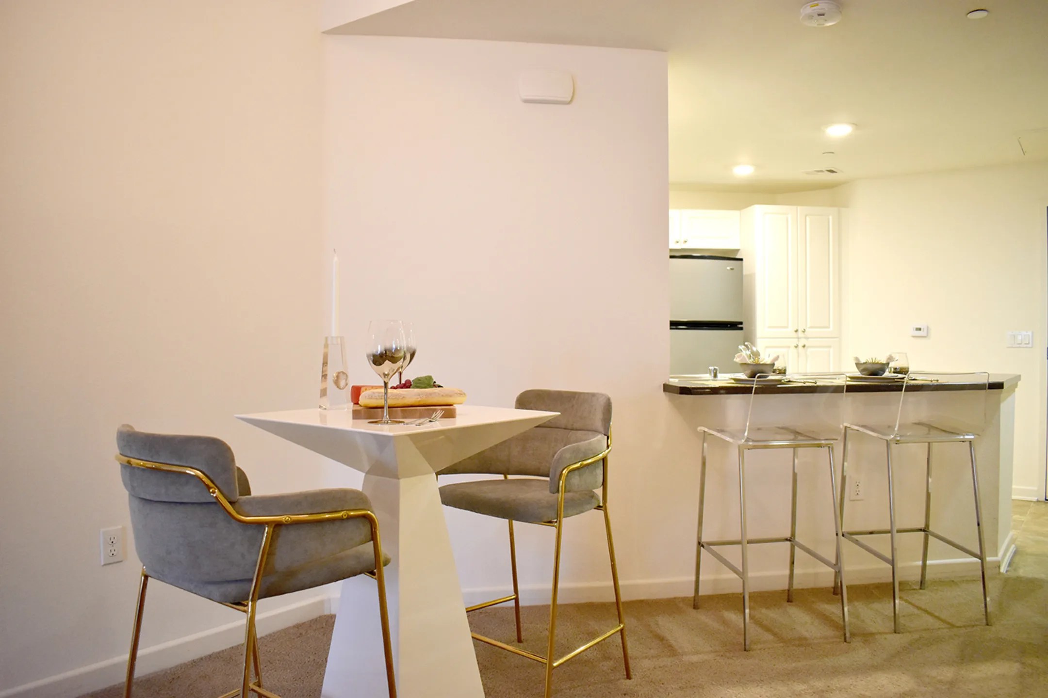Casa Mira View Apartments San Diego, CA 92126