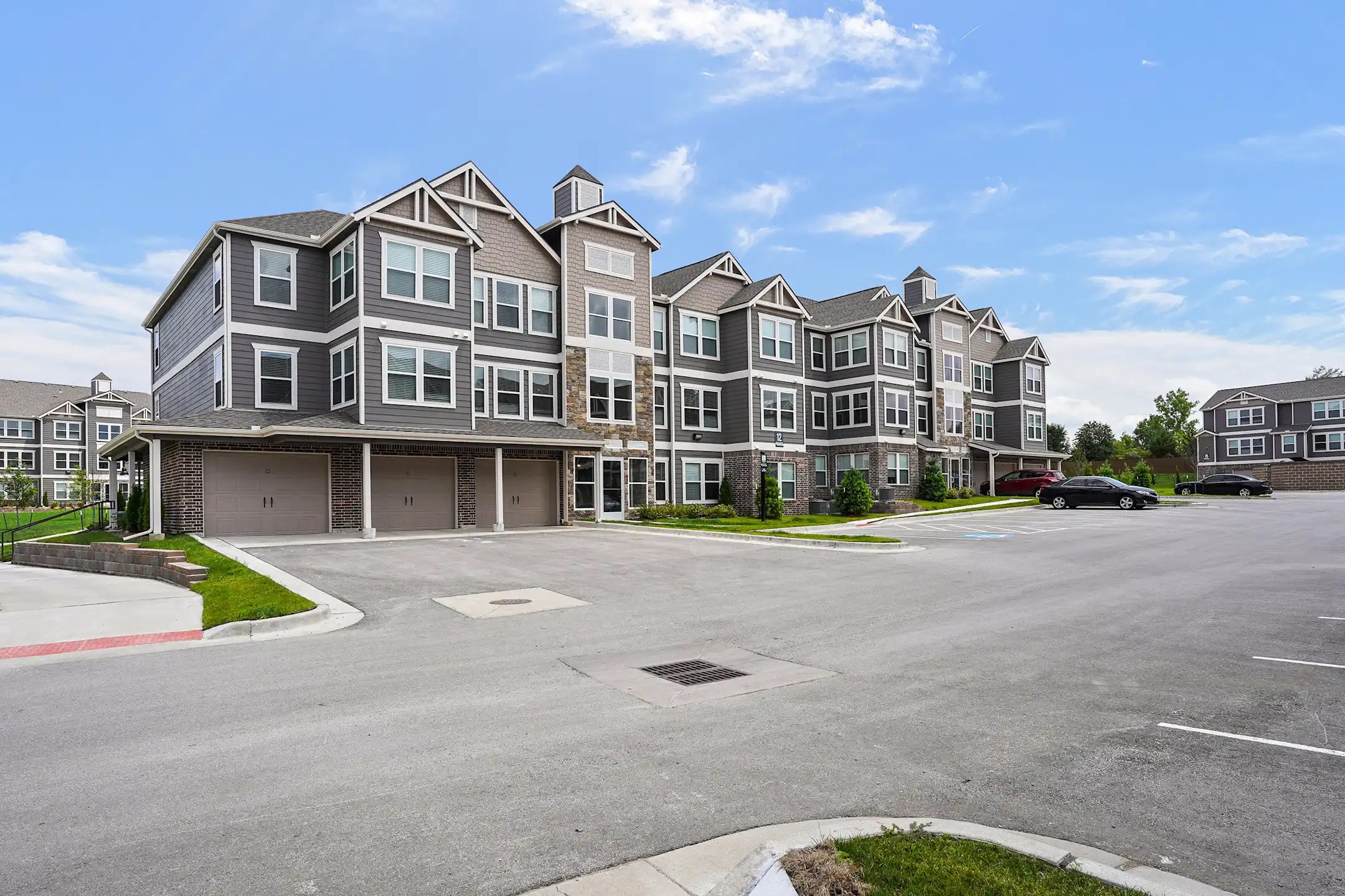 Center 301 Apartments Towne Center Dr & Markey Pkwy Belton, MO