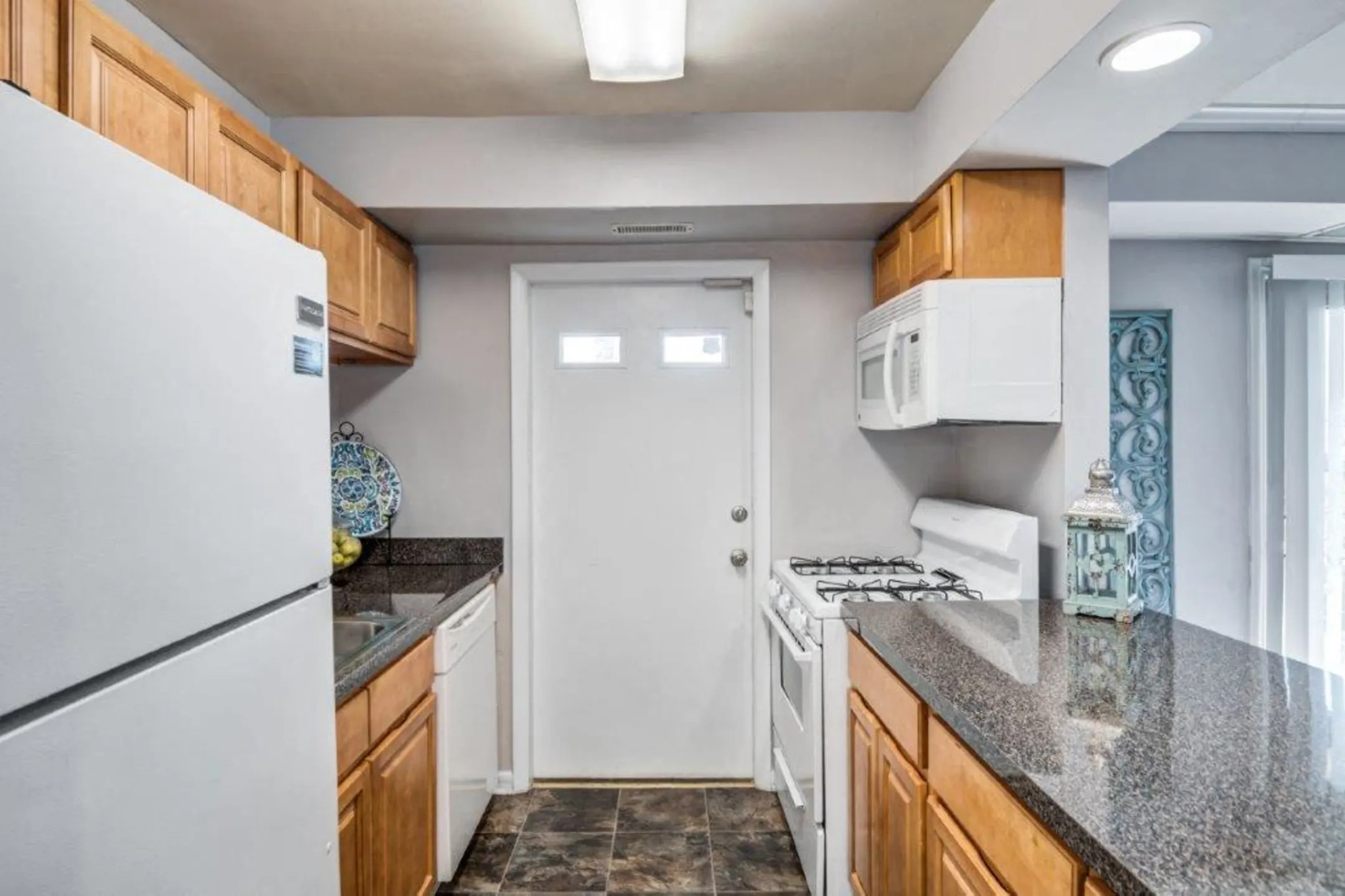 Northwest Crossing Apartment Homes 8601 Gray Fox Rd Randallstown