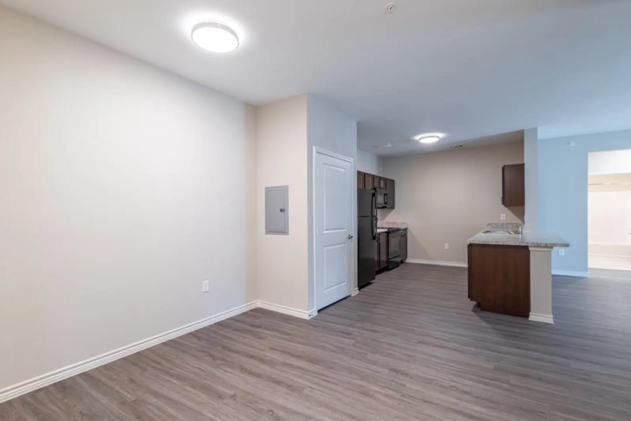 Menchaca Commons Apartments Austin, TX 78748