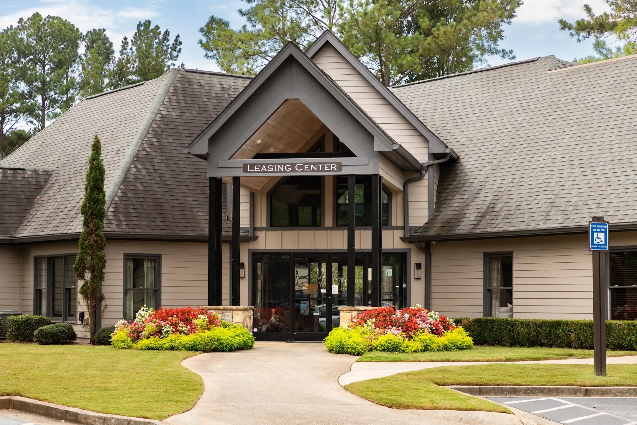 Wesley Hampstead Apartments Lithia Springs, GA 30122