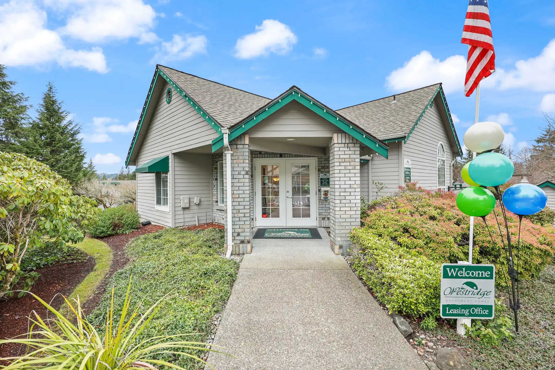 Westridge Apartments 2997 Crosby Blvd SW Tumwater, WA Apartments