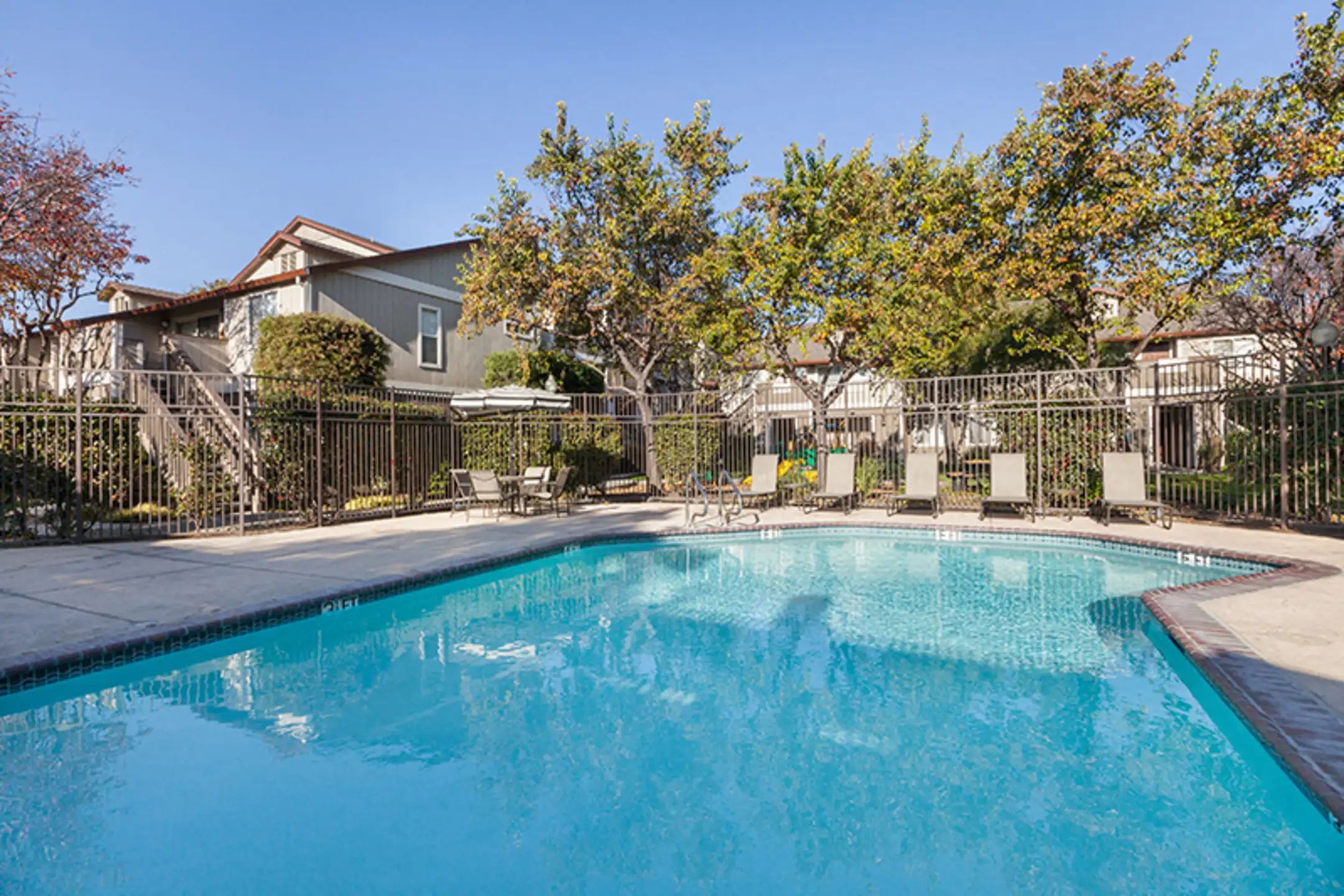 Alderwood Park Apartments 37057 Magnolia St Newark, CA Apartments