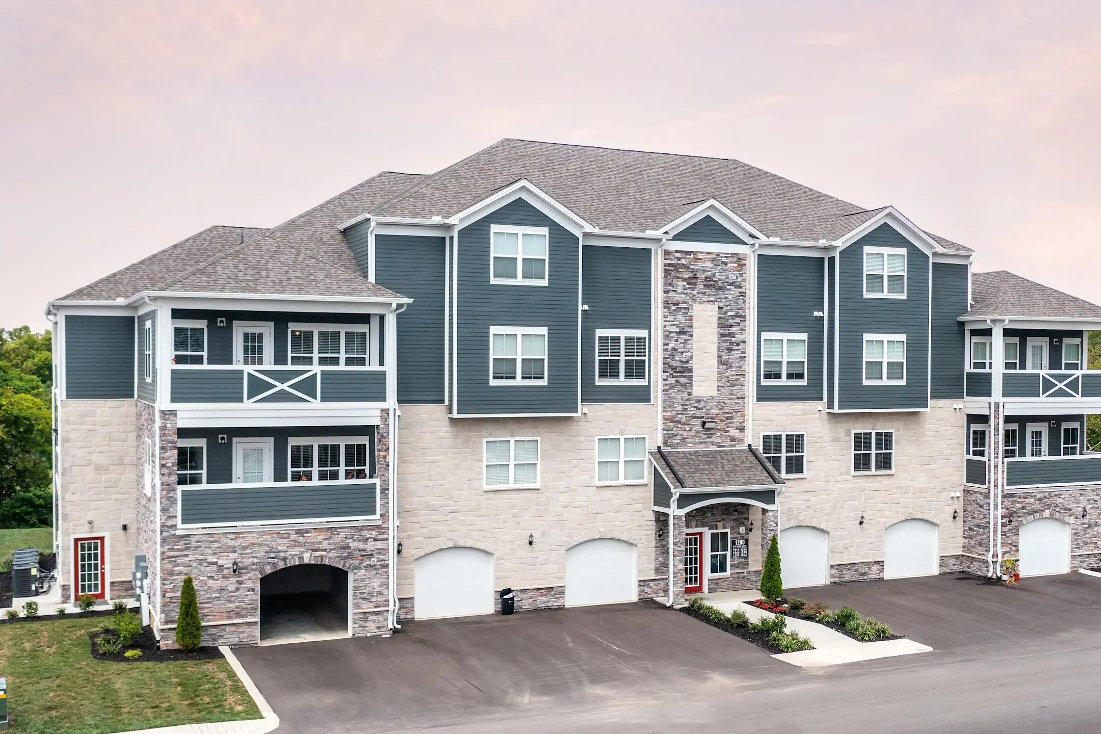 The Pointe At Five Oaks Apartments Lebanon, TN 37087