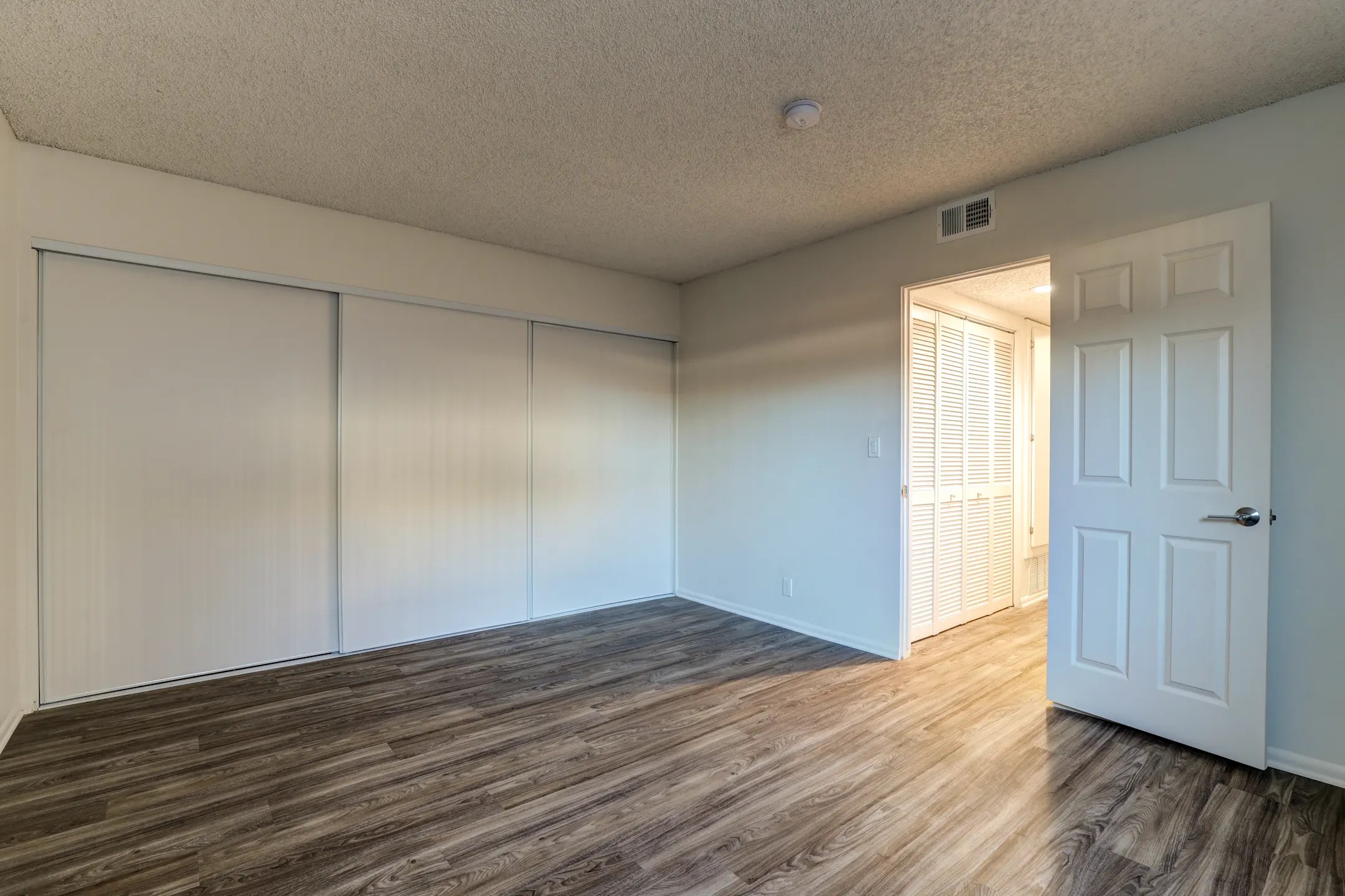 Tustin Village Apartments 15701 Tustin Vlg Way Tustin, CA for Rent