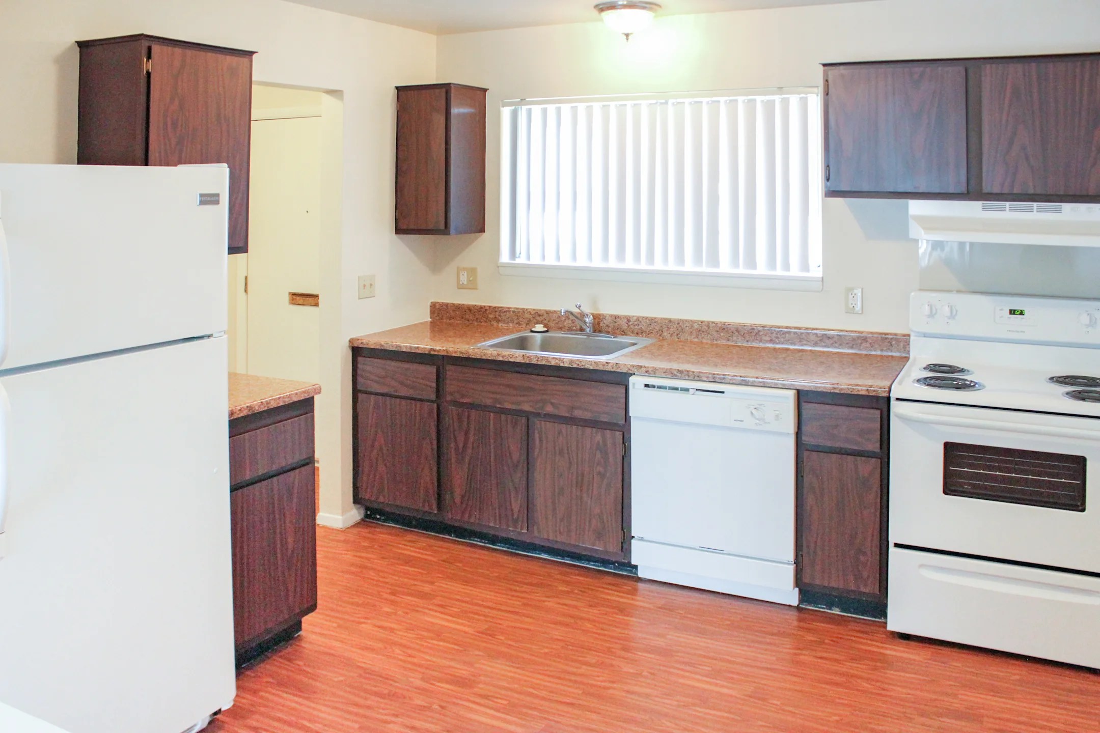 Willow Creek Apartments Westland, MI 48185