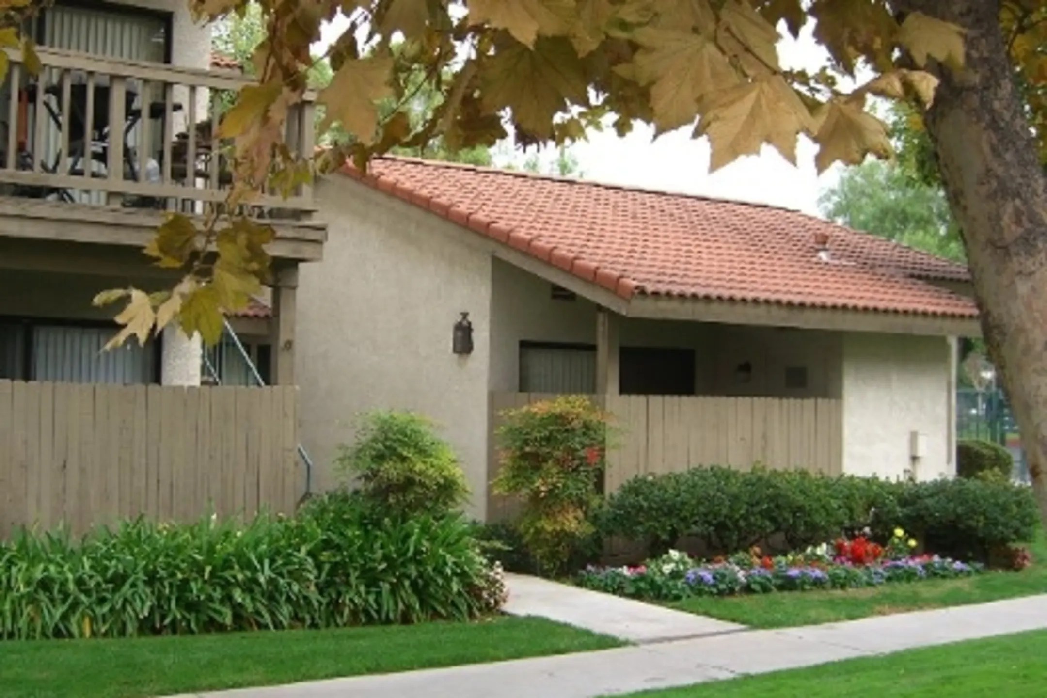 Sand Castle Apartments 900 W Lambert Rd La Habra, CA for Rent Rent.