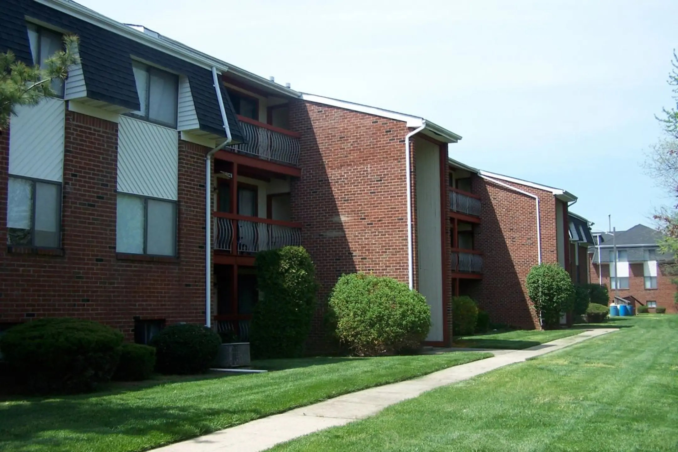 Rivendell at Edison 101 Mindy Ln Piscataway, NJ Apartments for Rent