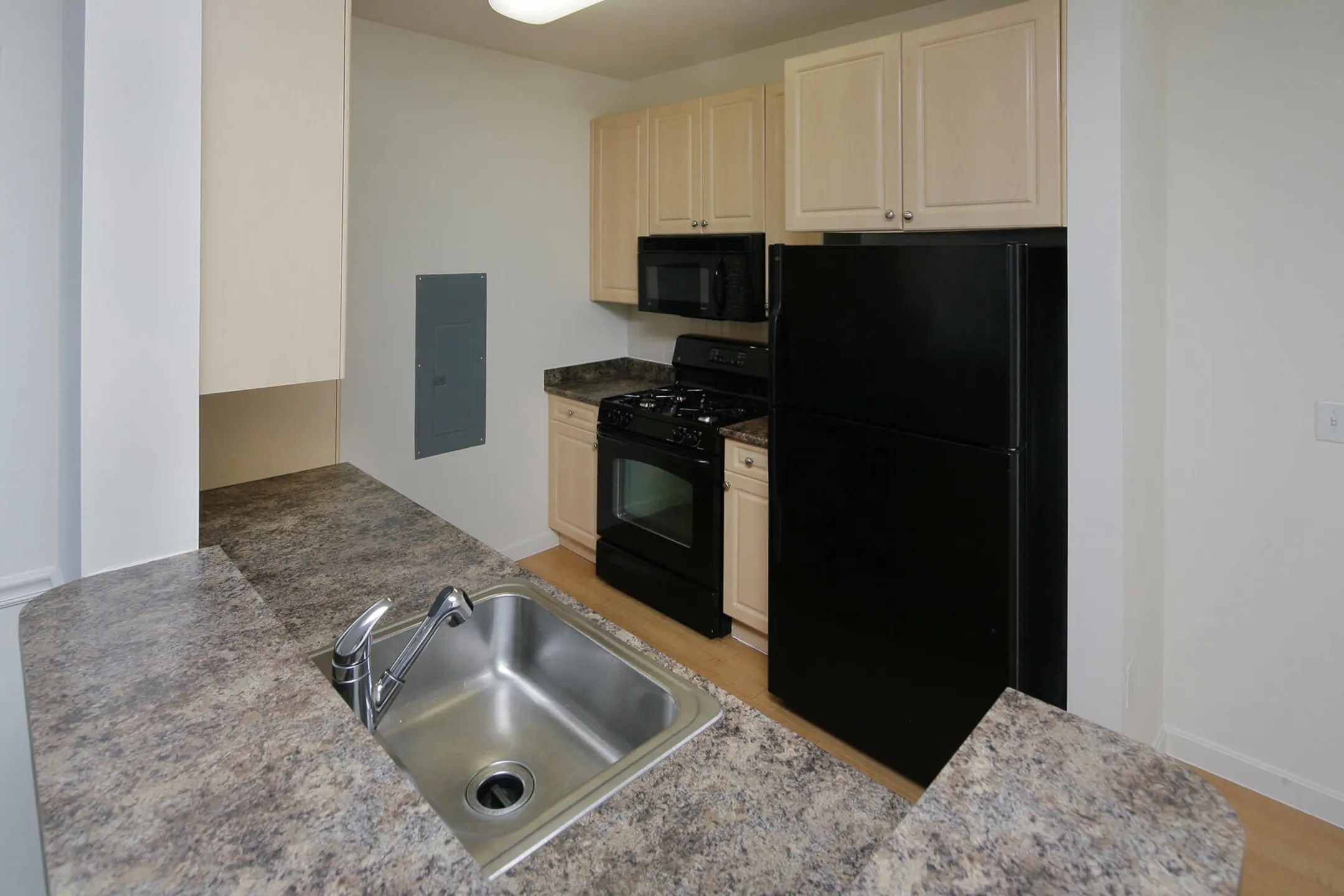 Bradlee Danvers Apartment Homes Apartments Danvers, MA 01923