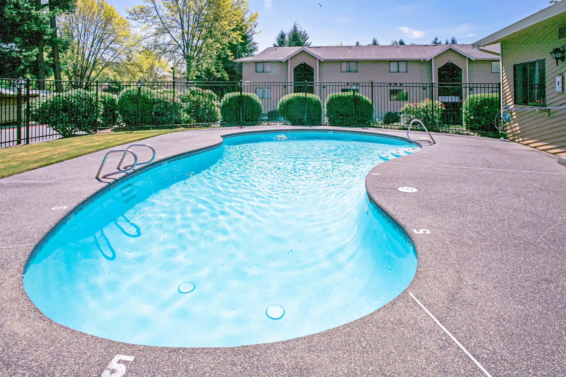 Chambers Creek Estates 6124 70th Avenue Ct W University Place, WA