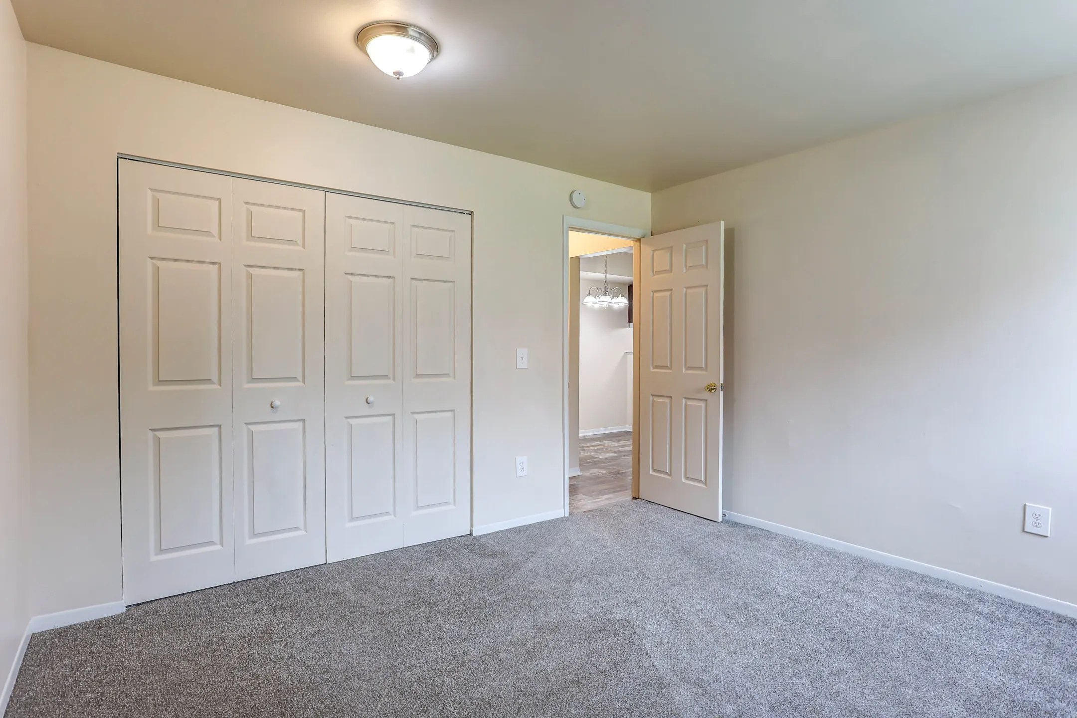 Country Knoll Apartments 333 12th St Plainwell, MI Apartments for