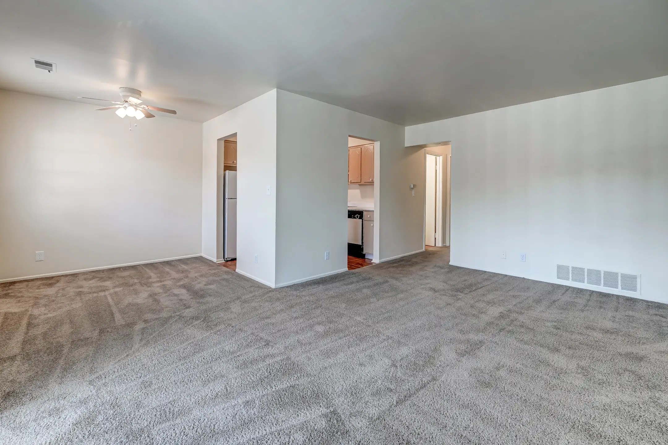 Broad Ripple Trails 5220 Luzzane Ln Indianapolis, IN Apartments for