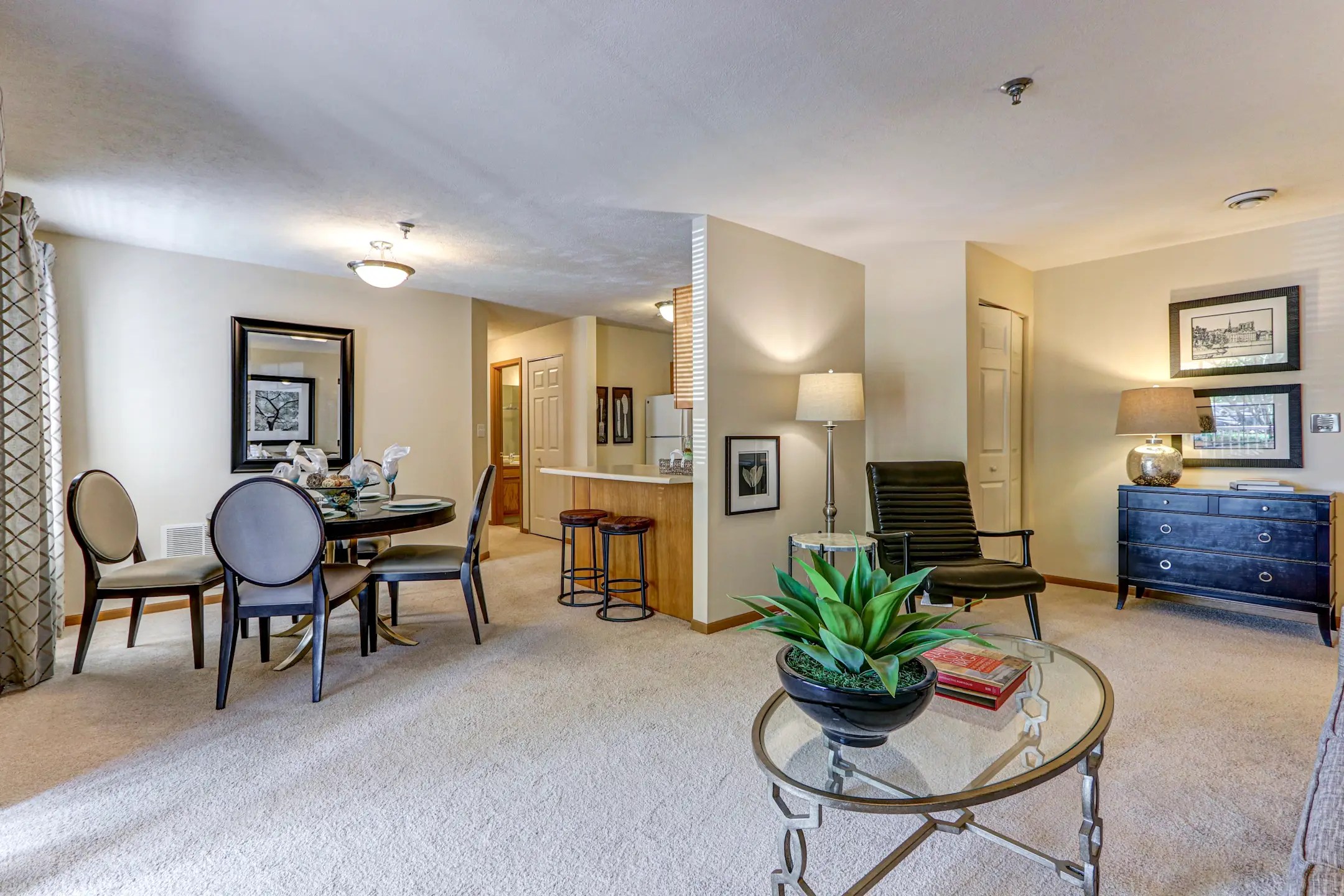 Devlins Pointe Apartments 2735 Westminster Cir Allison Park, PA