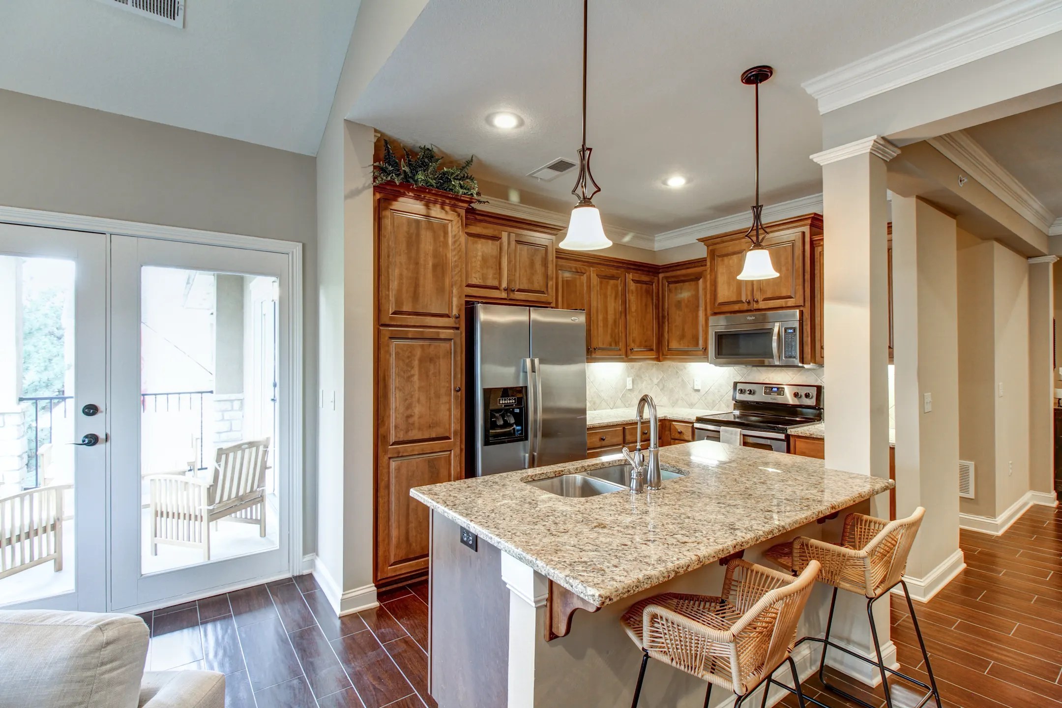 The Mansions at Canyon Creek Apartments Lenexa, KS 66227