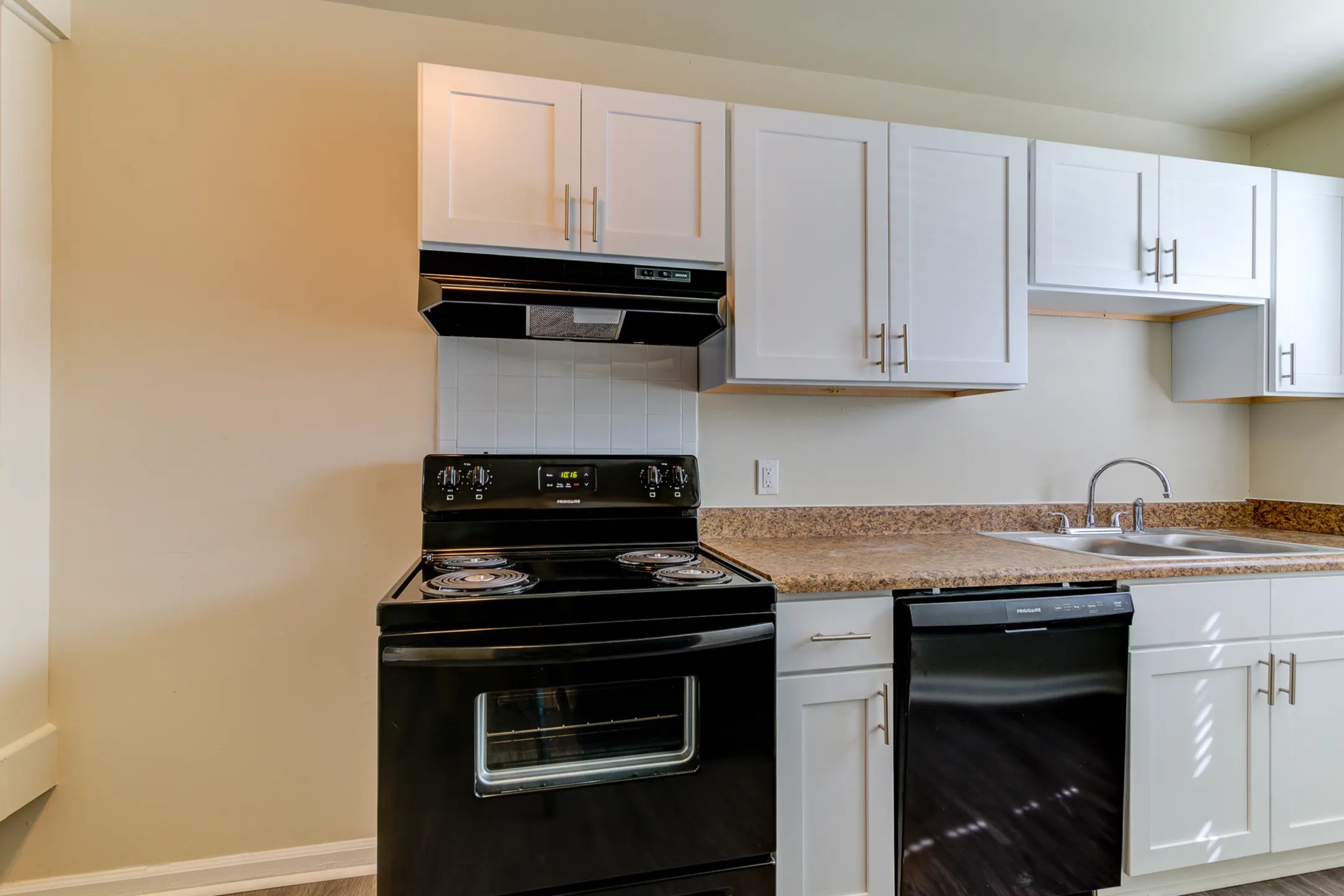 Camelot Village 900 Camelot Dr Salem, VA Apartments for Rent Rent.
