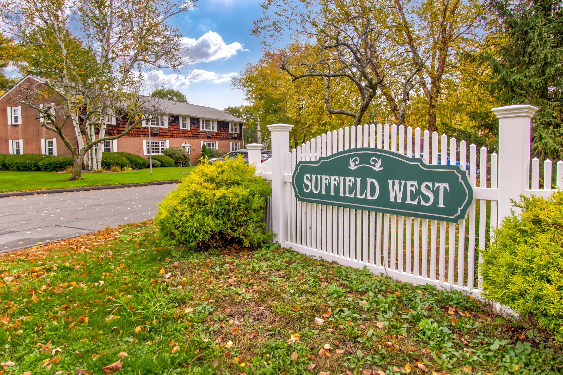 Suffield West Apartments Apartments Suffield, CT 06078