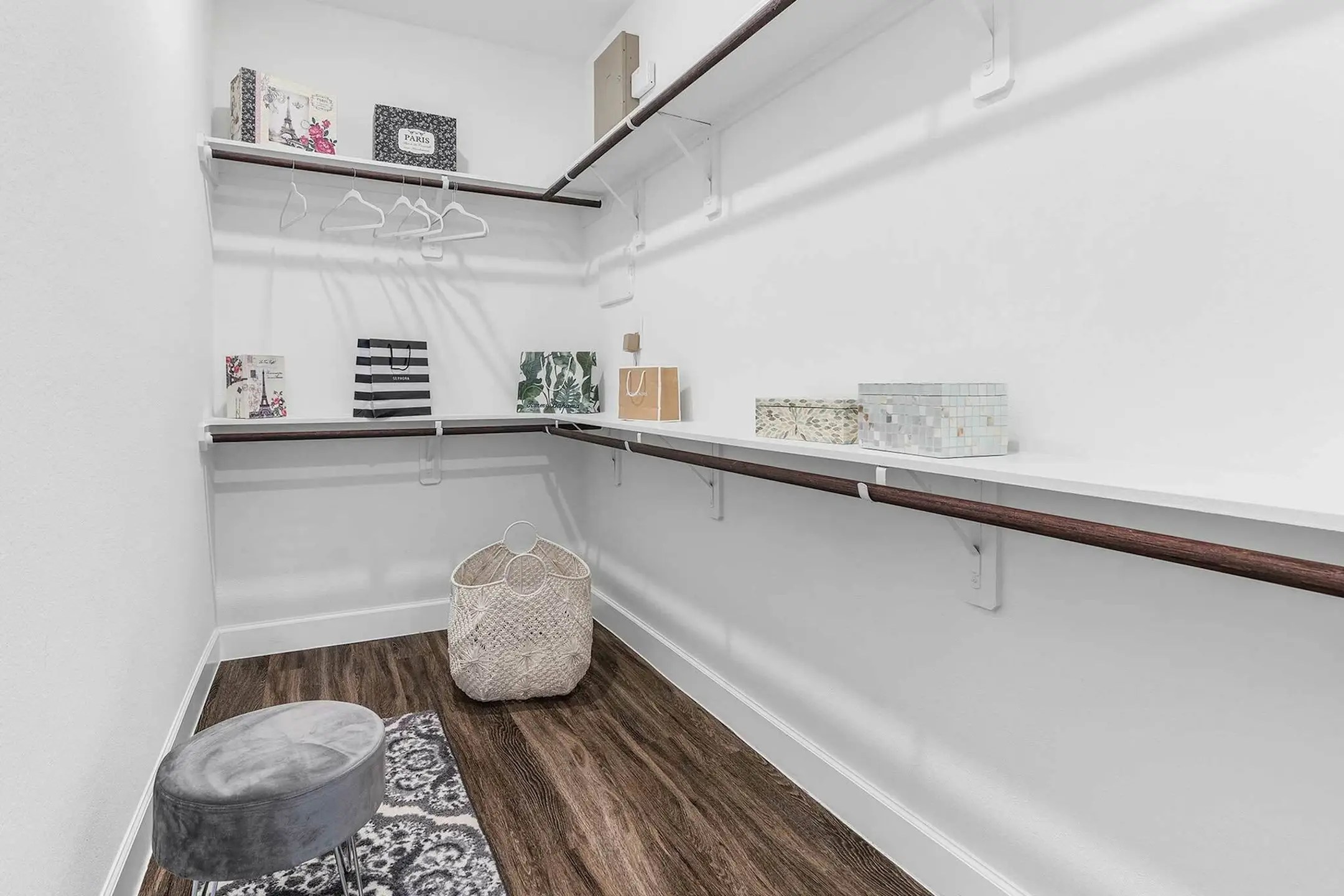 LEO at West Fork Apartments Conroe, TX 77304