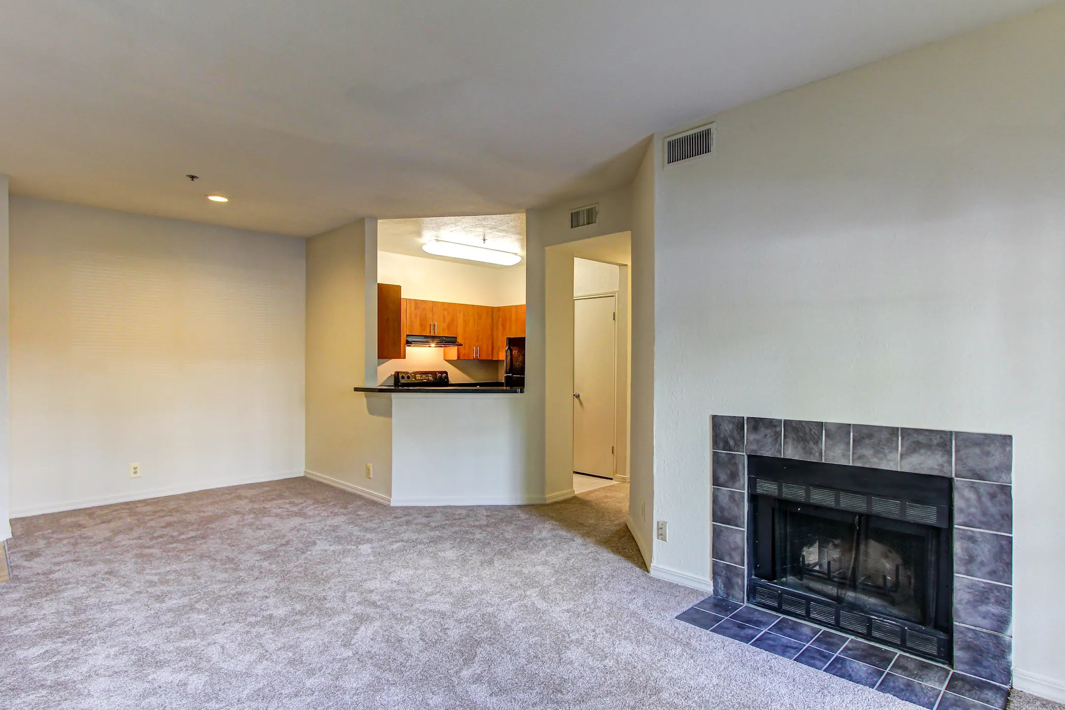 Daniel's Run 9228 Edwards Way Hyattsville, MD Apartments for Rent