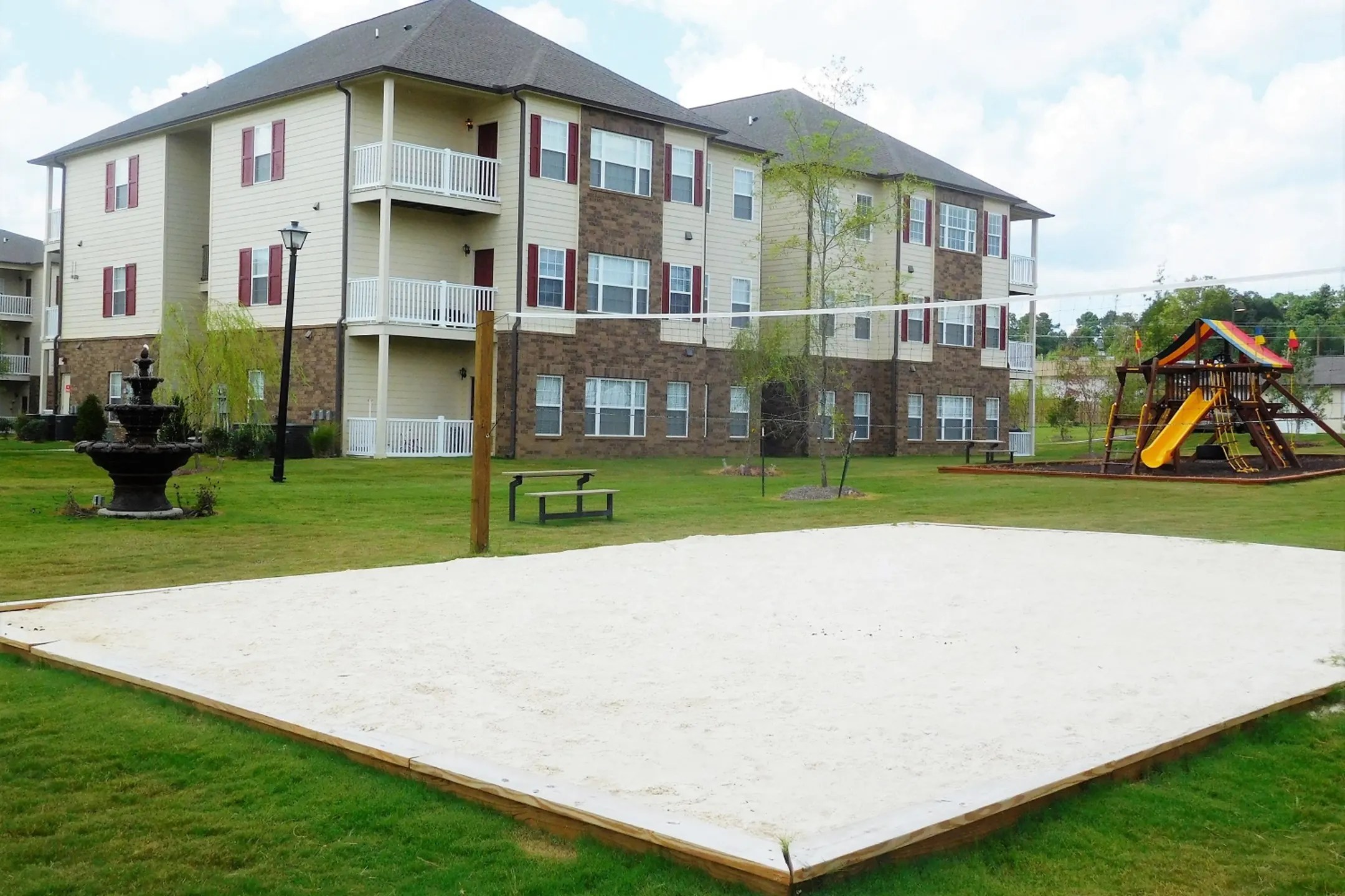 The Charleston Apartments 9951 N Gosling Circle Cordova, TN for