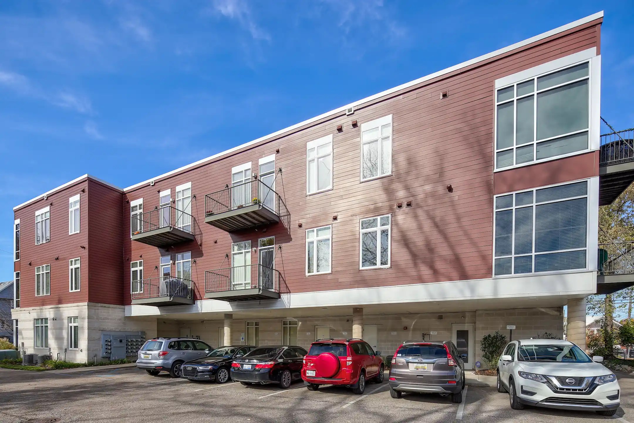 Eastown Flats 1400 Wealthy St SE Grand Rapids, MI Apartments for