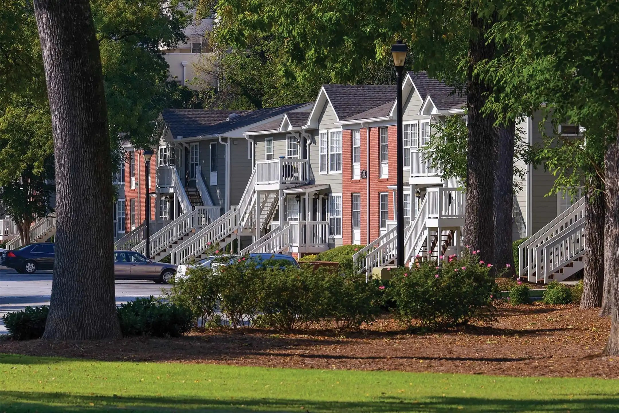 Peachtree Park Apartments 1000 Peachtree Park Dr Atlanta, GA for(01)