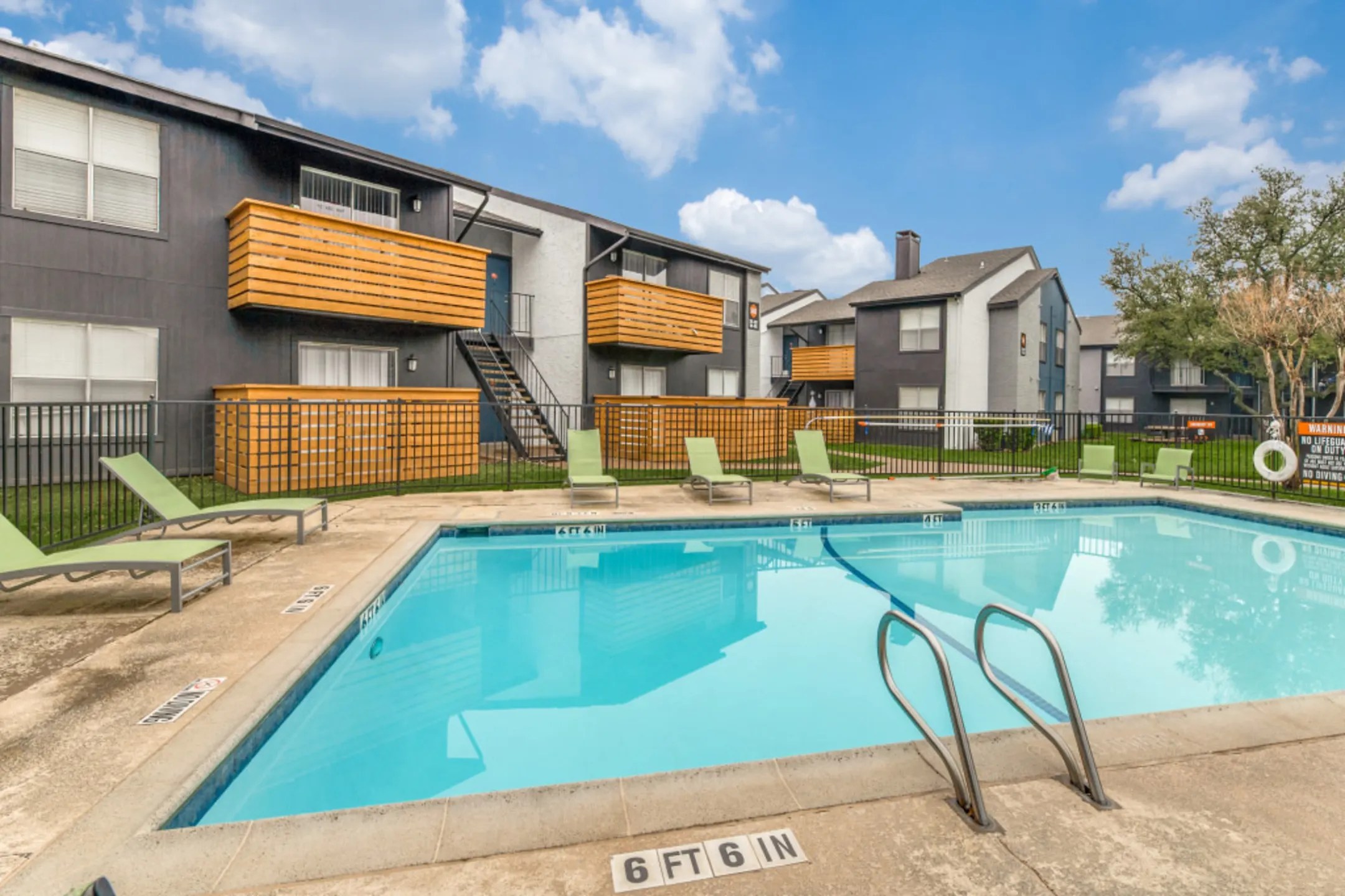 Emmit Luxury Apartments Apartments Haltom City, TX 76117