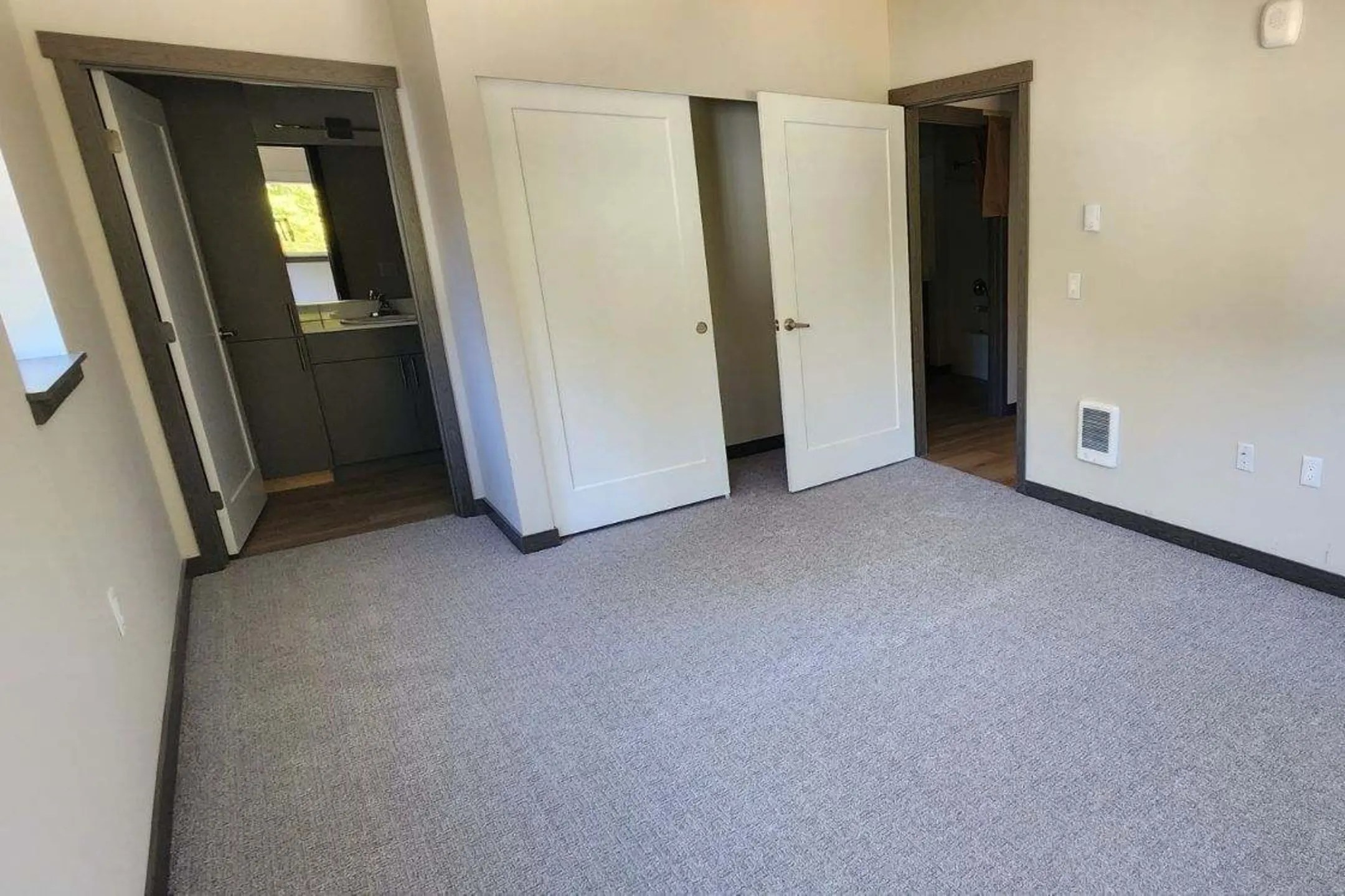 Summit Vista Apartments Port Orchard, WA 98366