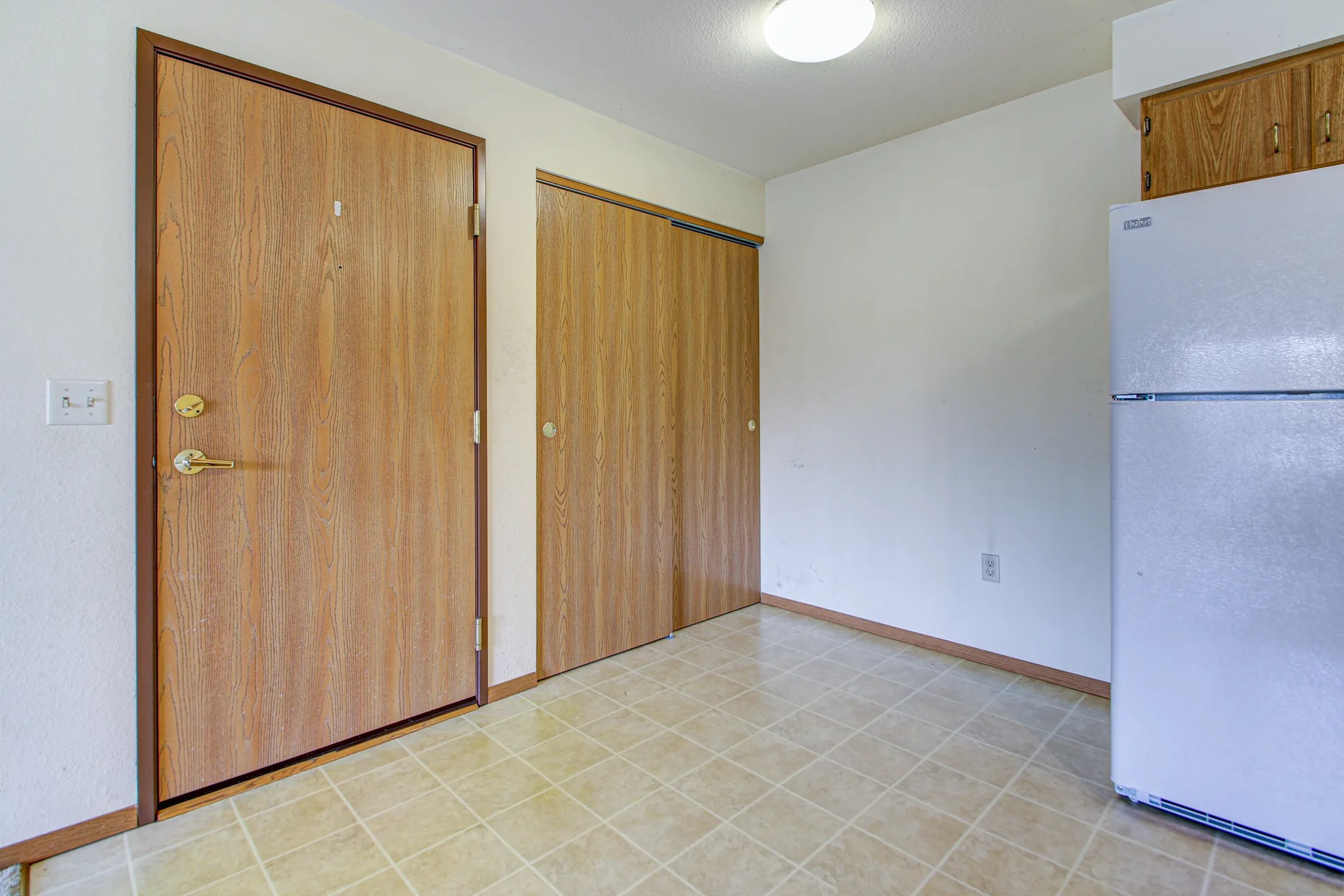 Westridge Apartments 2561 W Waukau Ave Oshkosh, WI for Rent Rent.