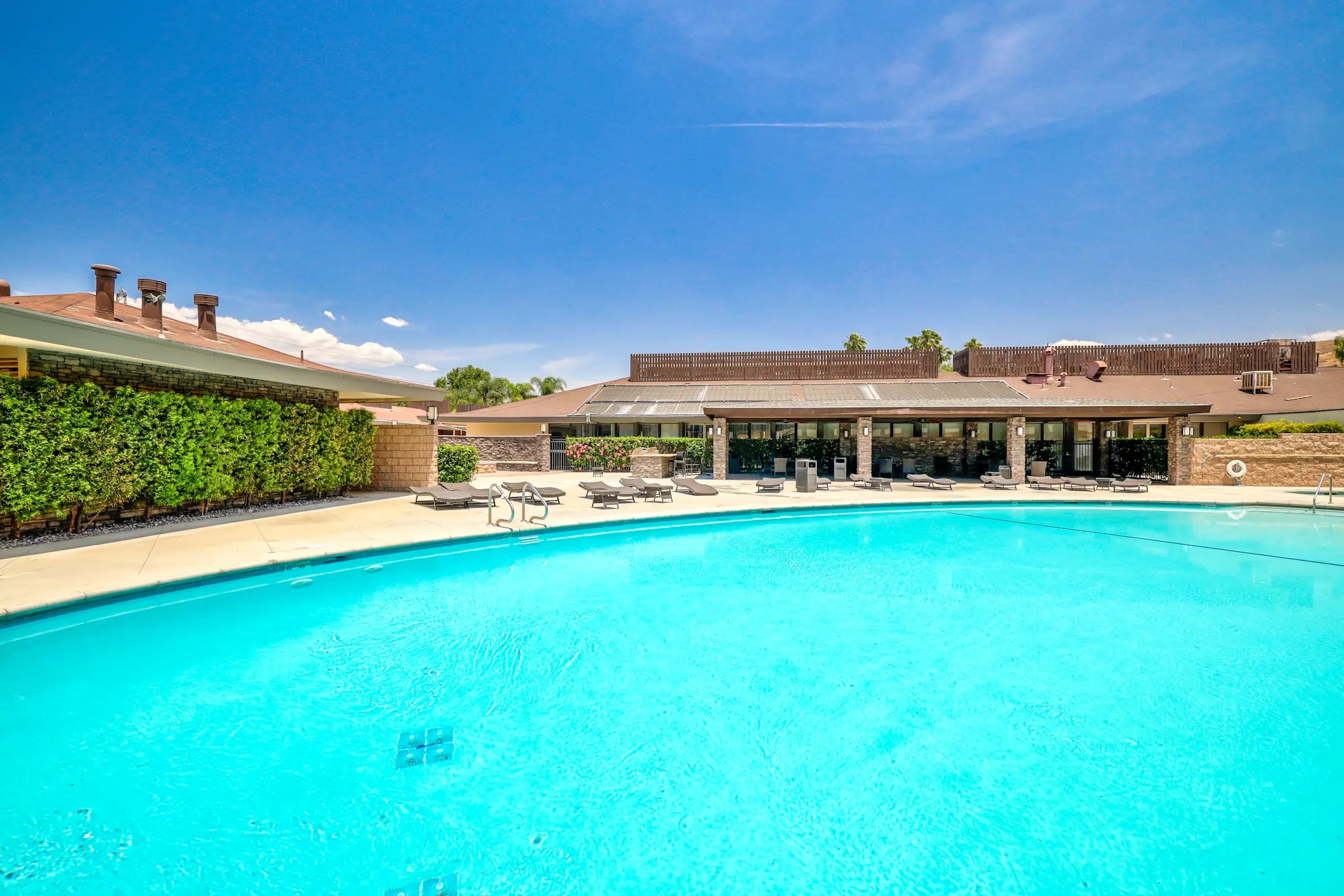 Country Village 55+ 10250 Country Club Dr Mira Loma, CA Apartments