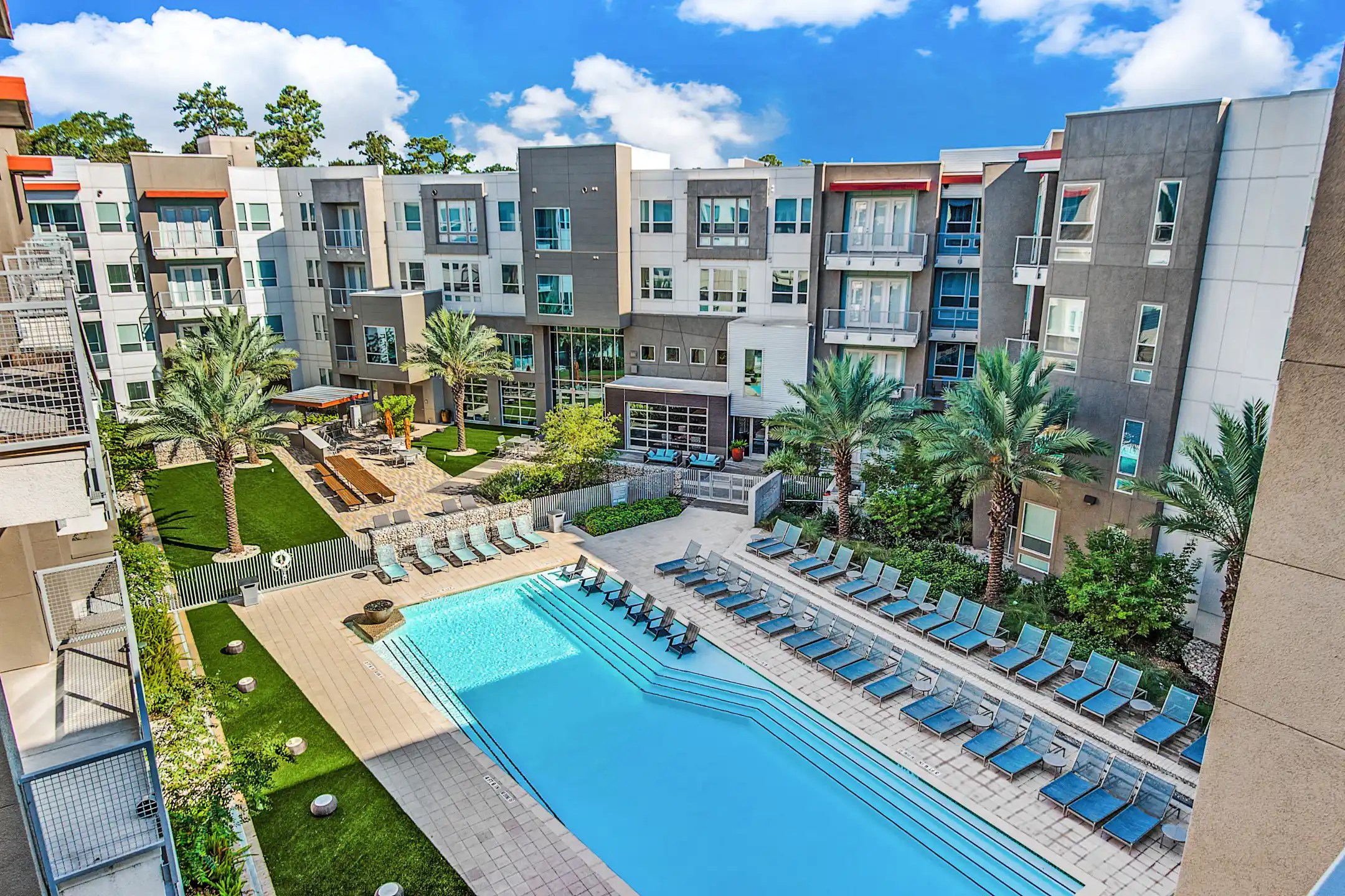 The Pierpont 23770 Springwoods Village Parkway Spring, TX