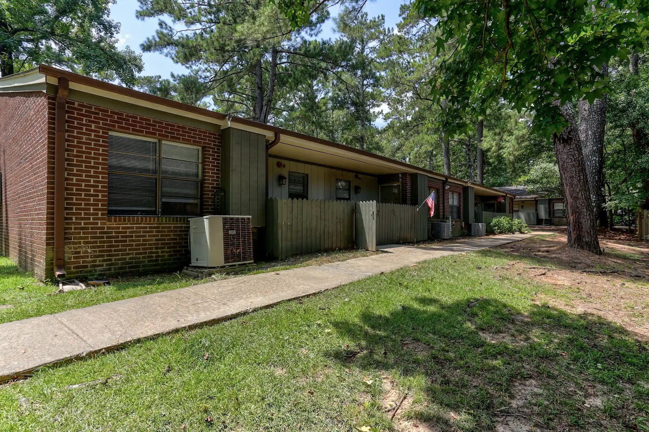 Timber Ridge 215 Llewellyn Ave MS Apartments for Rent Rent.