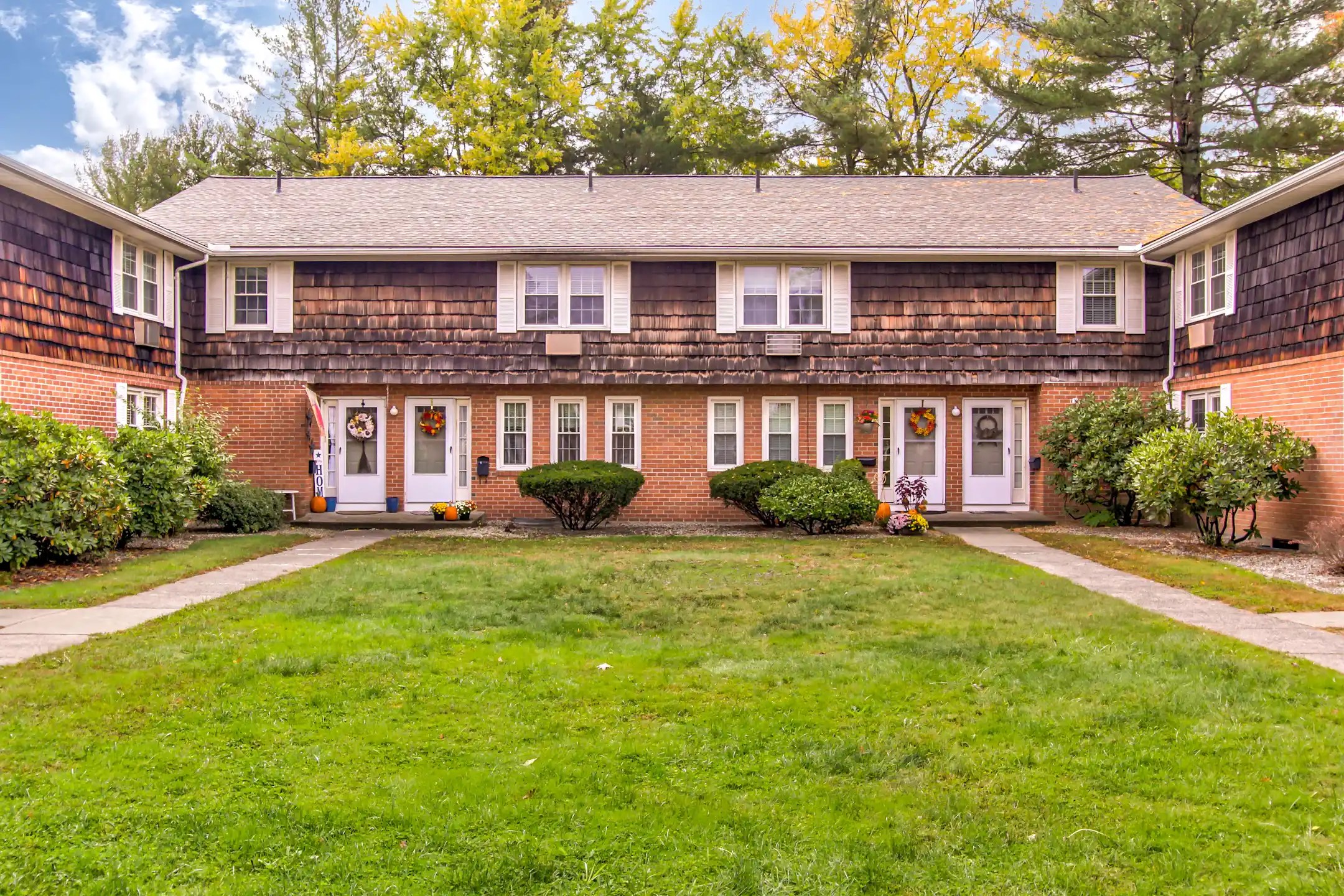 Suffield West Apartments 2 Harmon Dr Suffield, CT for Rent Rent.